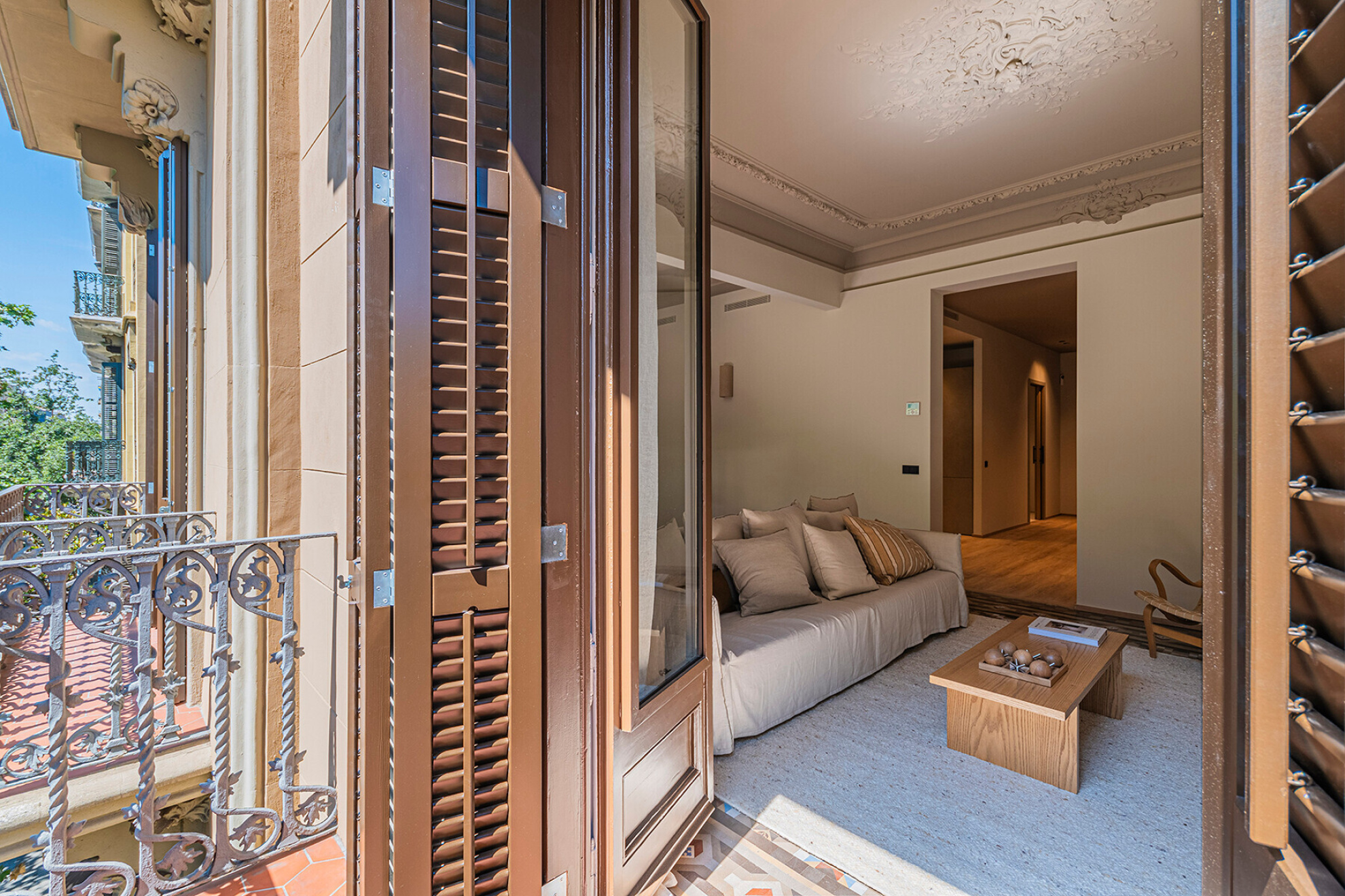  Refurbished modernist apartment in Eixample with luxury finishes - 物件實景