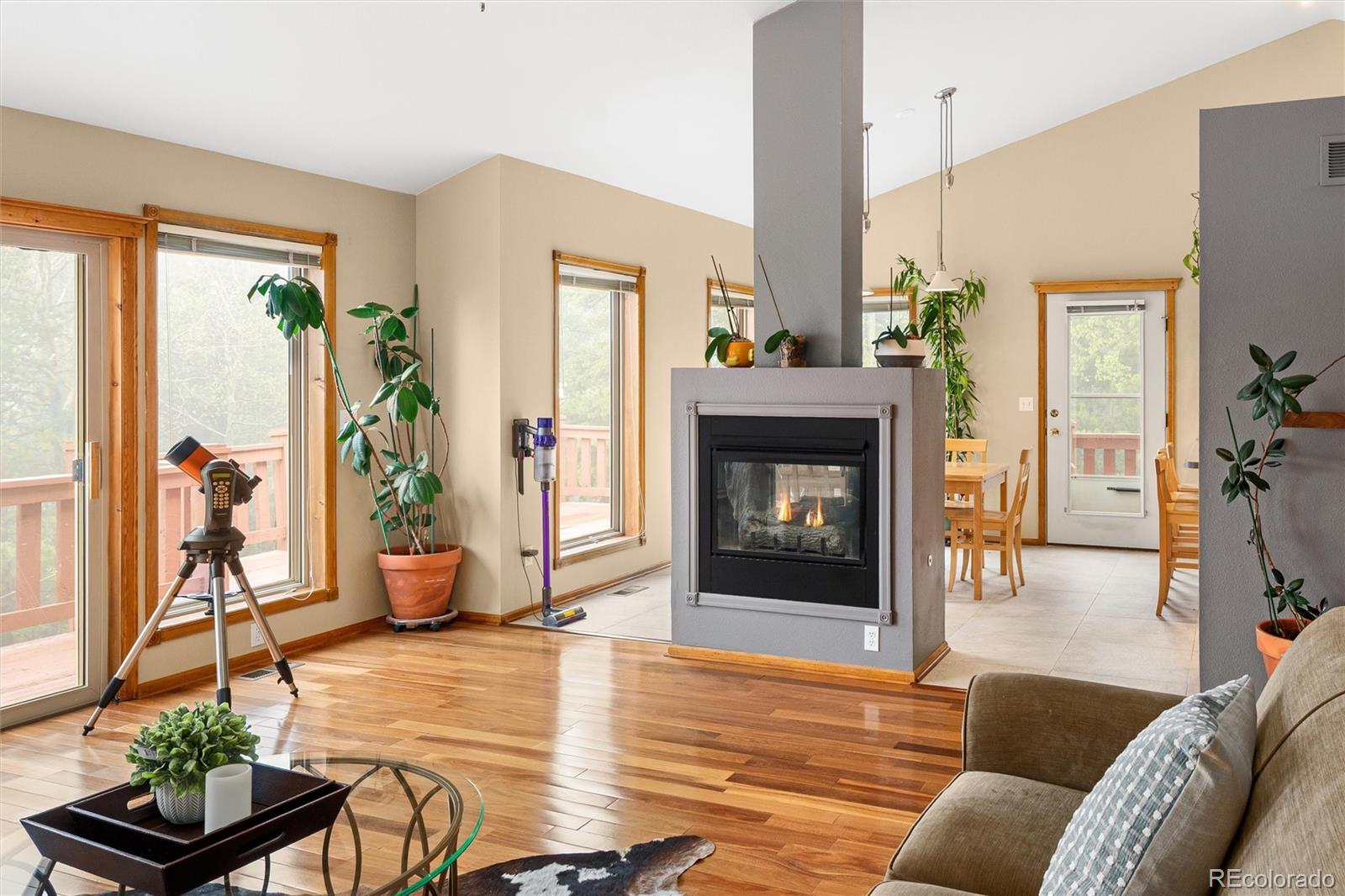 Conifer, Colorado, 80433, United States, 4 Bedrooms Bedrooms, ,3 BathroomsBathrooms,Residential,For Sale,1850389