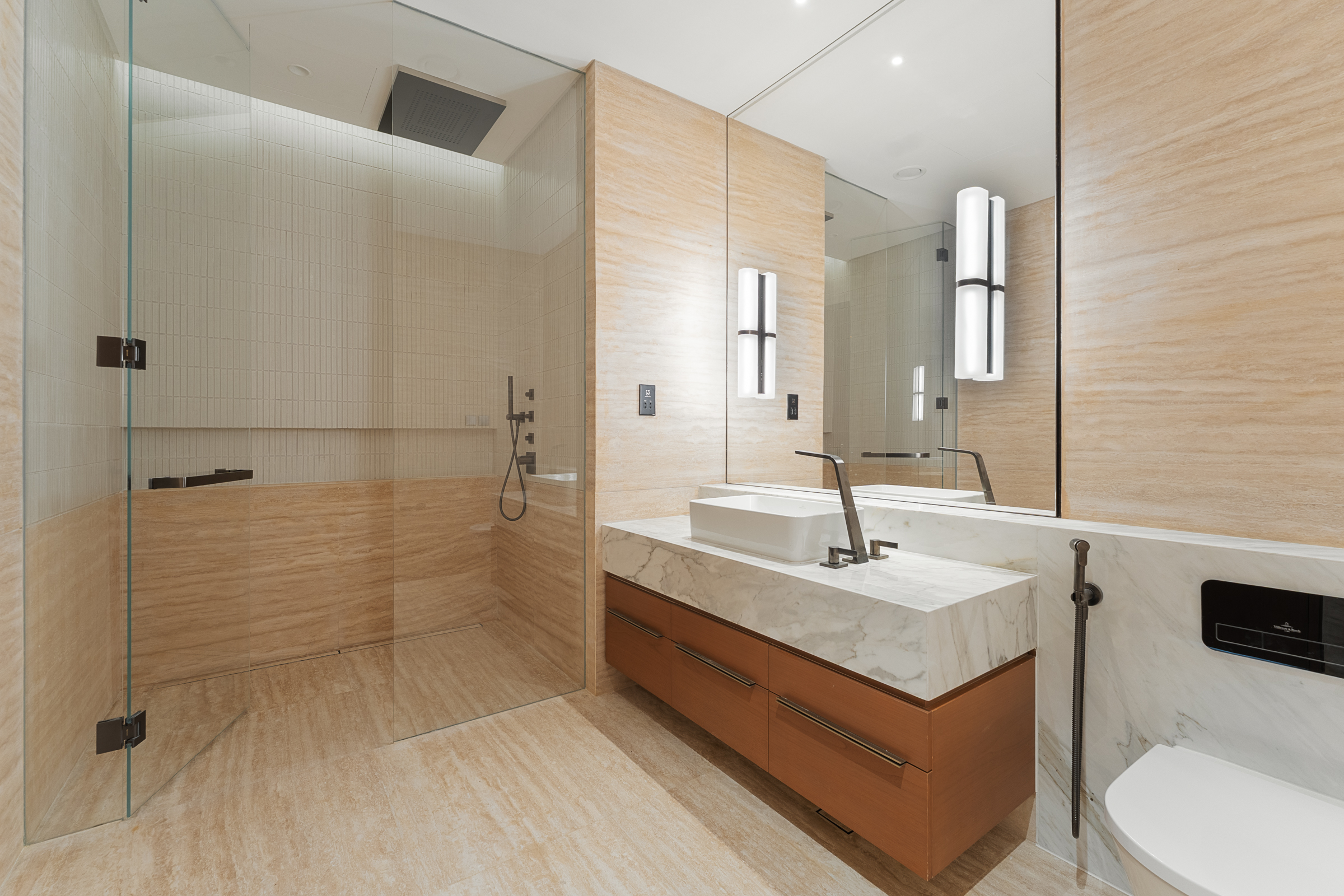  Stunning Luxury Apartment with Full Sea Views - 物件實景