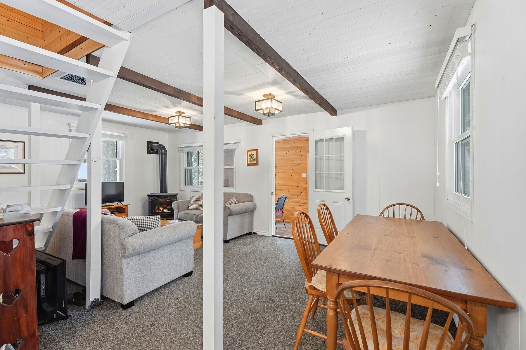  Serene Irondale River Cottage - 物件實景