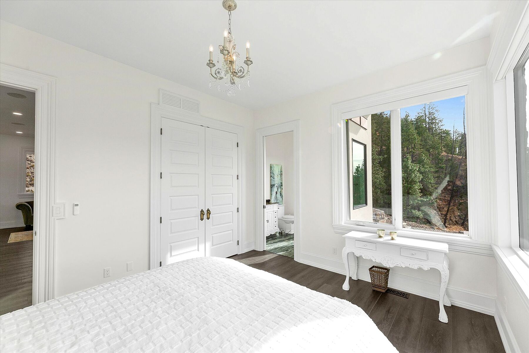  Gated Lake View Estate - 物件實景