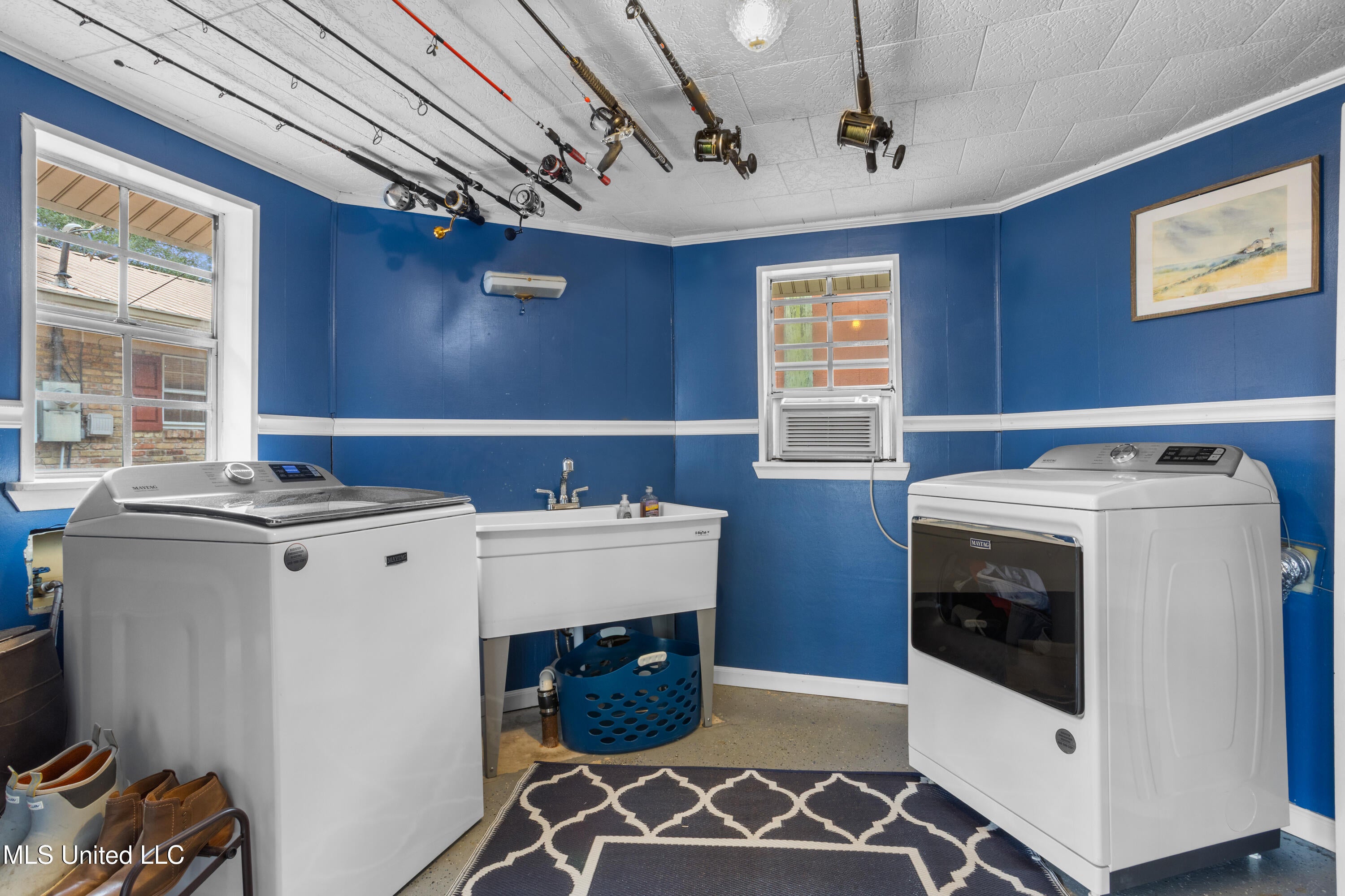 Gautier, Mississippi, 39553, United States, 4 Bedrooms Bedrooms, ,3 BathroomsBathrooms,Residential,For Sale,2003133