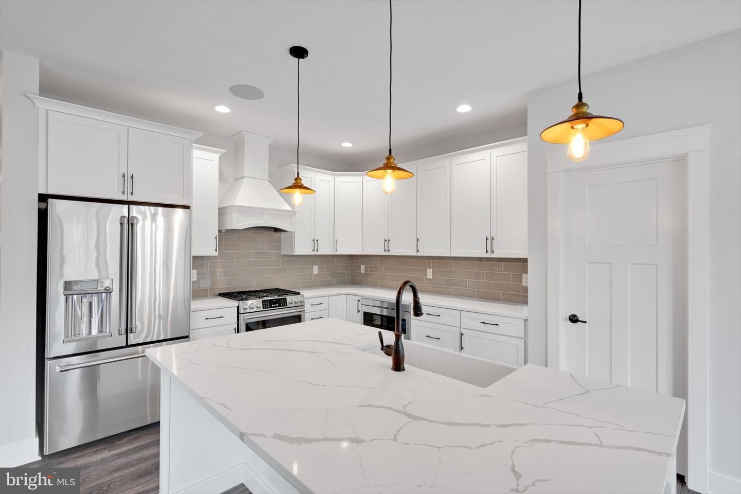 NEW CUMBERLAND, Pennsylvania, 17070, United States, 4 Bedrooms Bedrooms, ,4 BathroomsBathrooms,Residential,For Sale,2005411