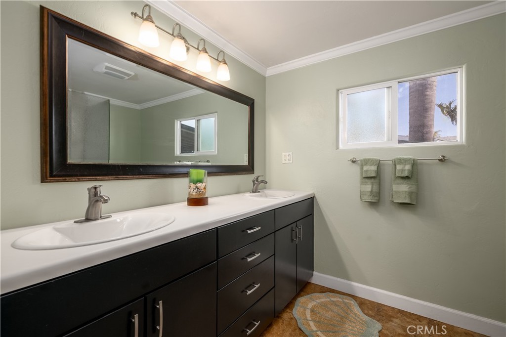 Carlsbad, California, 92011, United States, 2 Bedrooms Bedrooms, ,2 BathroomsBathrooms,Residential,For Sale,2026399