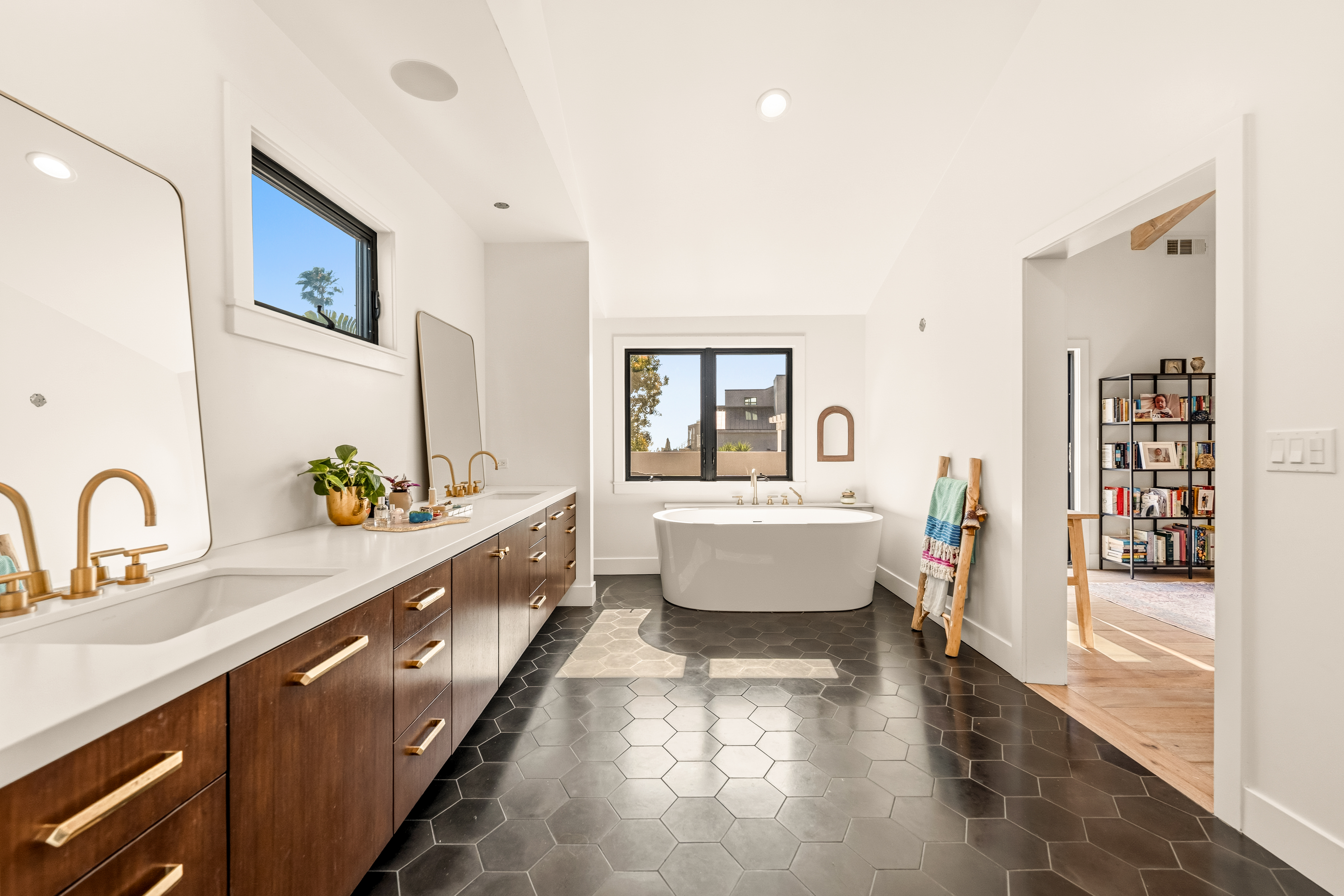  1302 Devon Lane, Ventura, CA 93001 - 物件實景
