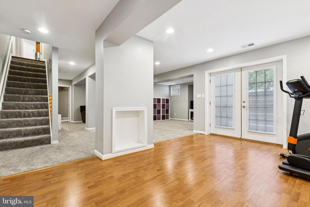 Aldie, Virginia, 20105, United States, 4 Bedrooms Bedrooms, ,4 BathroomsBathrooms,Residential,For Sale,1904270