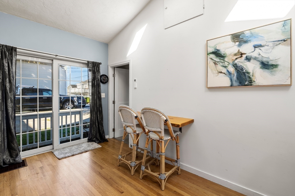 Nahant, Massachusetts, 01908, United States, 1 Bedroom Bedrooms, ,1 BathroomBathrooms,Residential,For Sale,1963982