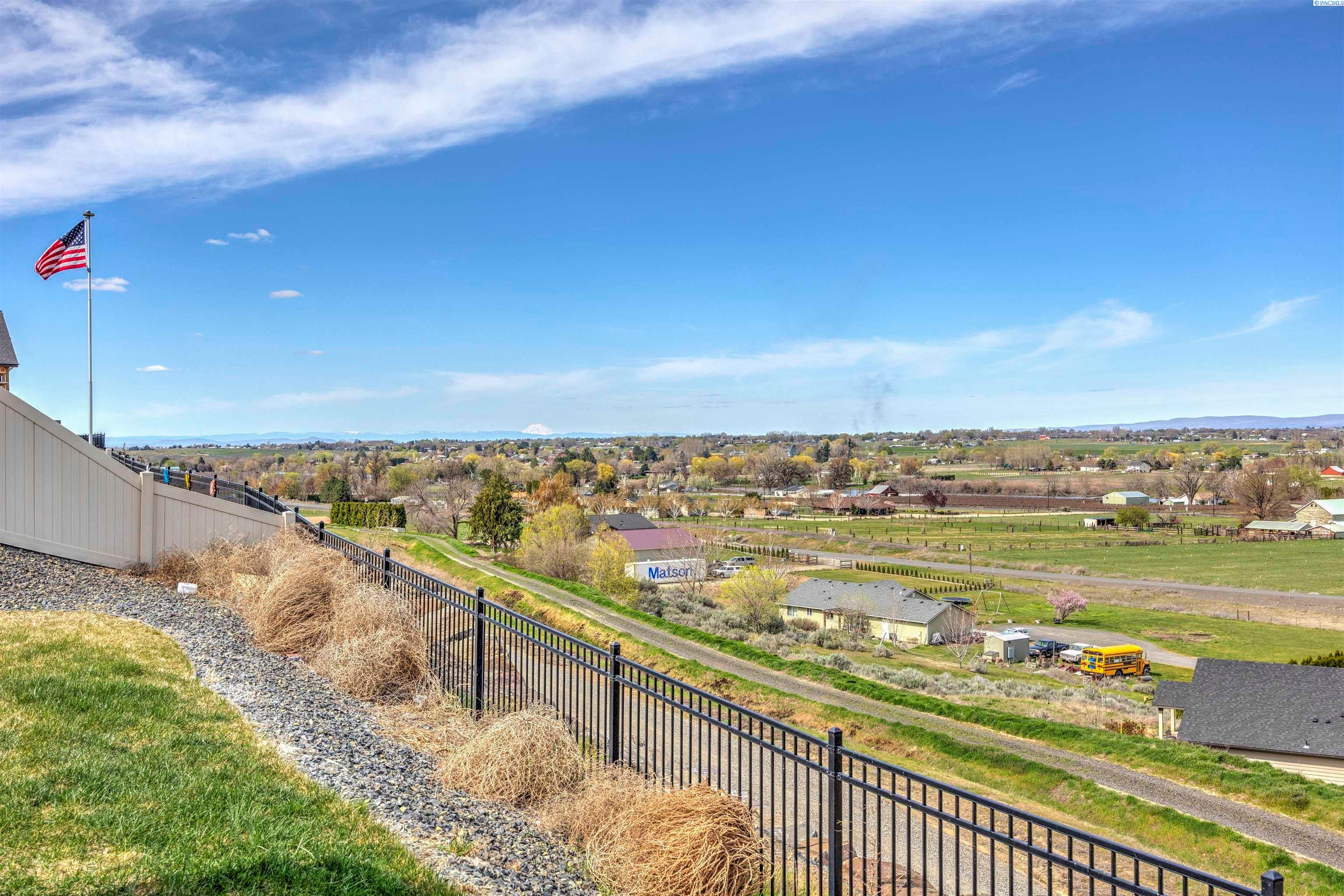 Prosser, Washington, 99350, United States, 3 Bedrooms Bedrooms, ,1 BathroomBathrooms,Residential,For Sale,2032317