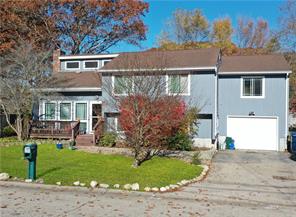 Narragansett, Rhode Island, 02874, United States, 4 Bedrooms Bedrooms, ,2 BathroomsBathrooms,Residential,For Sale,1928280