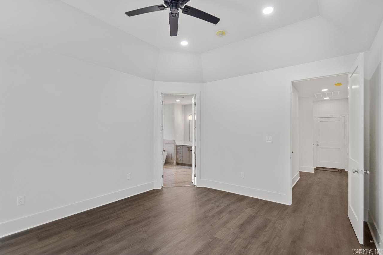 Benton, Arkansas, 72019, United States, 5 Bedrooms Bedrooms, ,4 BathroomsBathrooms,Residential,For Sale,1982285