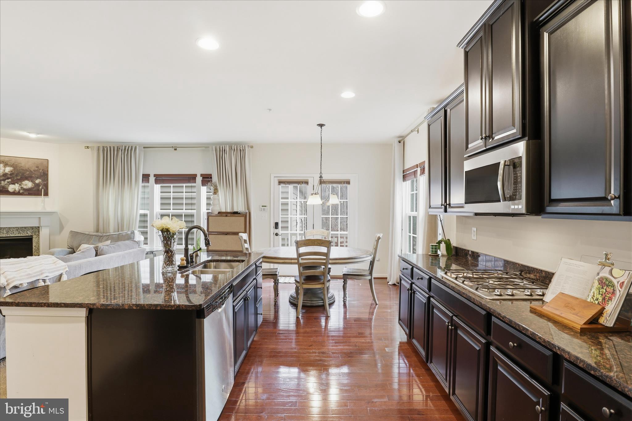 Accokeek, Maryland, 20607, United States, 4 Bedrooms Bedrooms, ,4 BathroomsBathrooms,Residential,For Sale,2005516