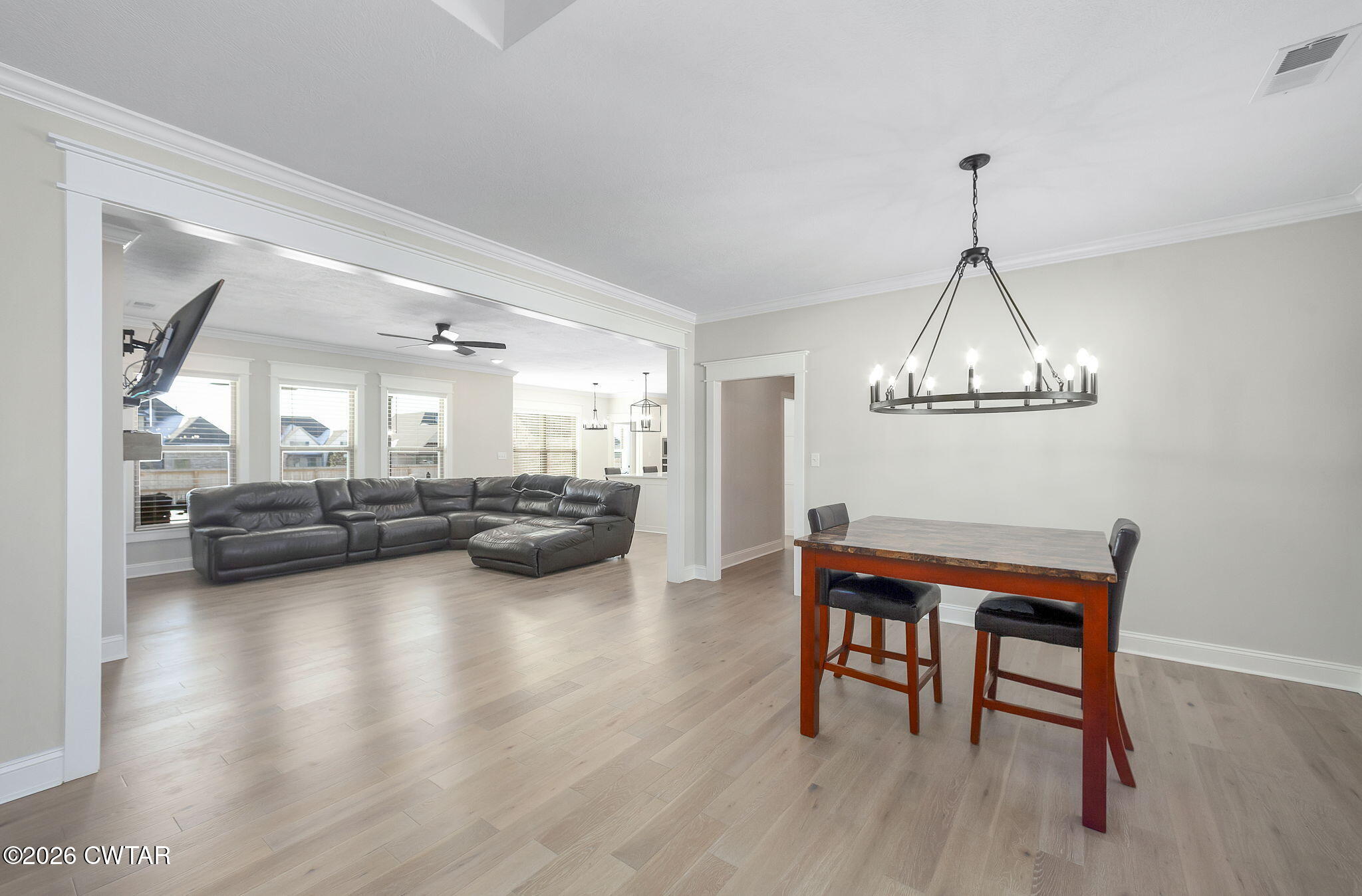 Jackson, Tennessee, 38305, United States, 5 Bedrooms Bedrooms, ,4 BathroomsBathrooms,Residential,For Sale,2016388