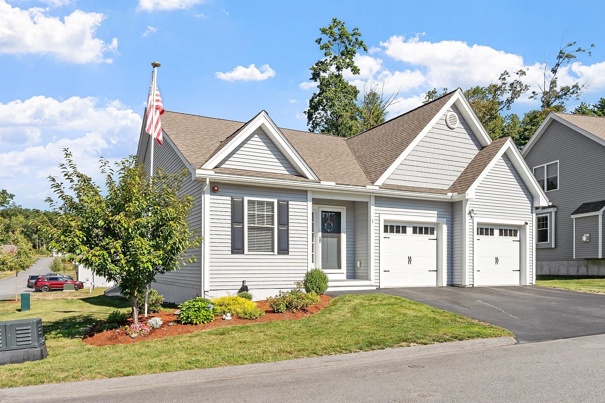 Pelham, New Hampshire, 03076, United States, 2 Bedrooms Bedrooms, ,2 BathroomsBathrooms,Residential,For Sale,1941586