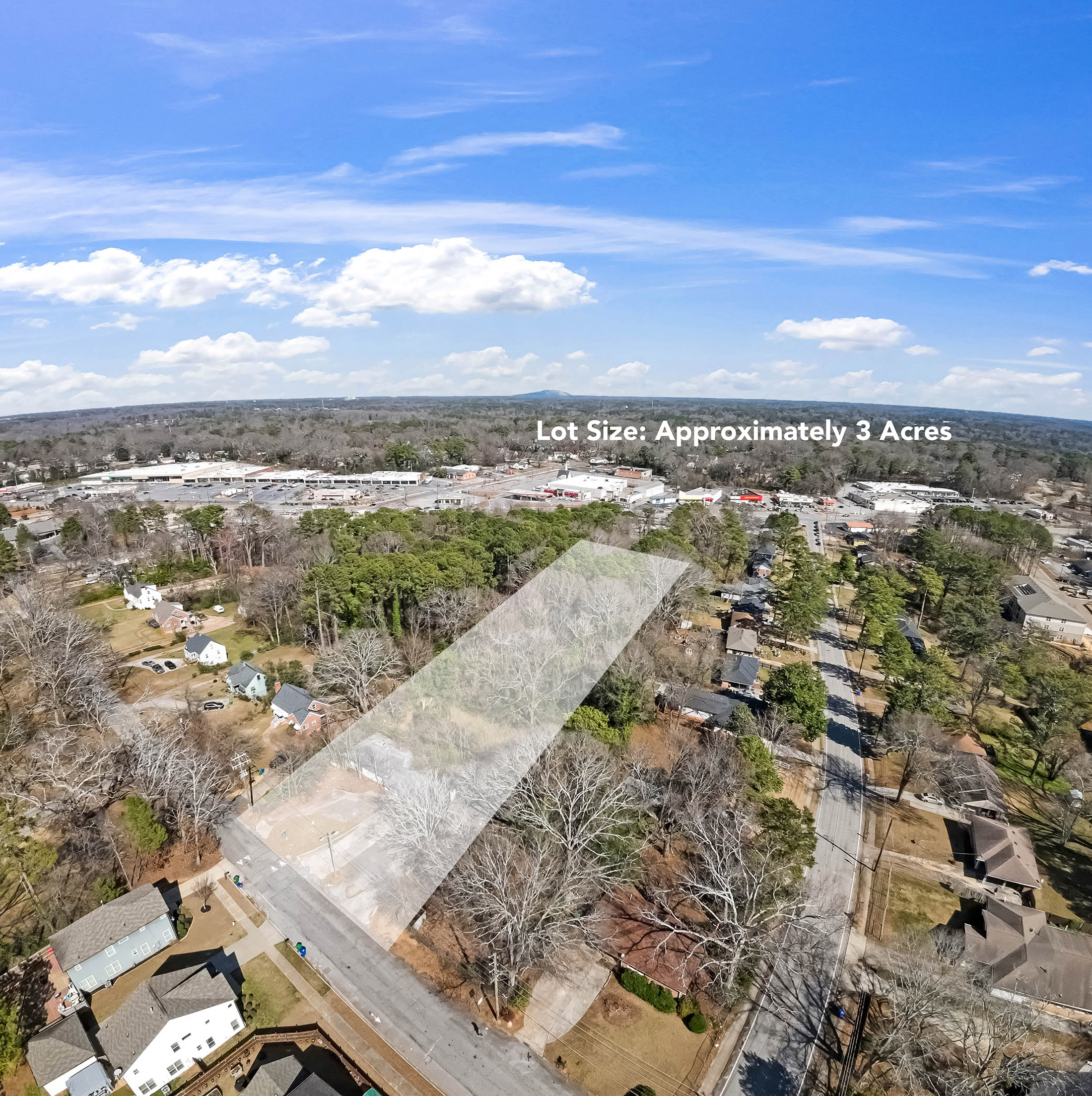  3+/- Acre City Lot Nestled in a Thriving Community - 物件實景