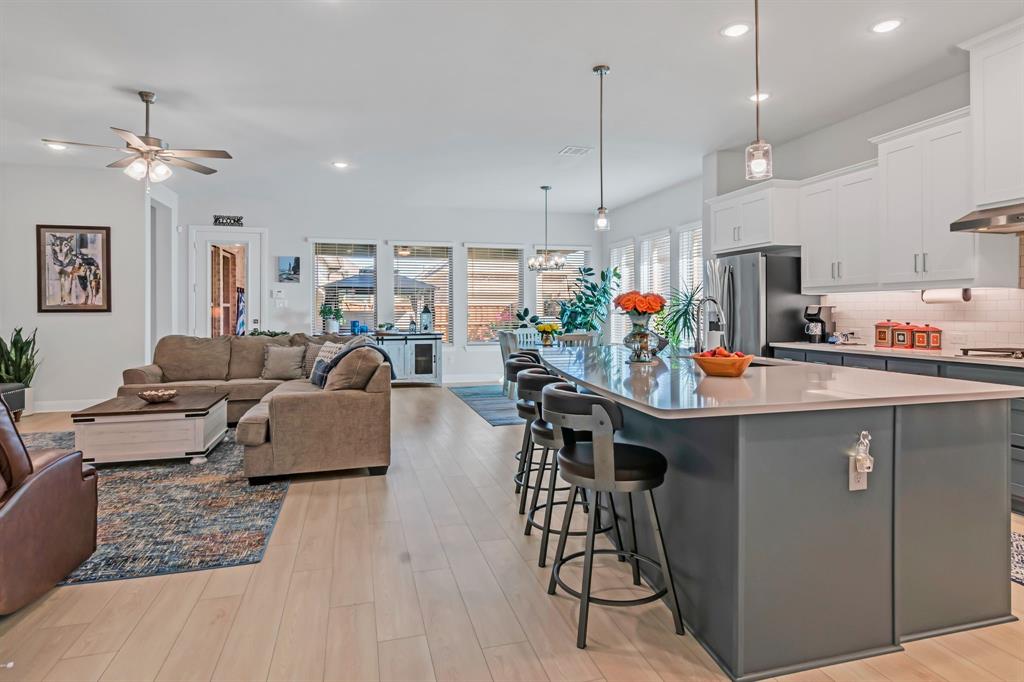 Arlington, Texas, 76005, United States, 3 Bedrooms Bedrooms, ,2 BathroomsBathrooms,Residential,For Sale,1902792