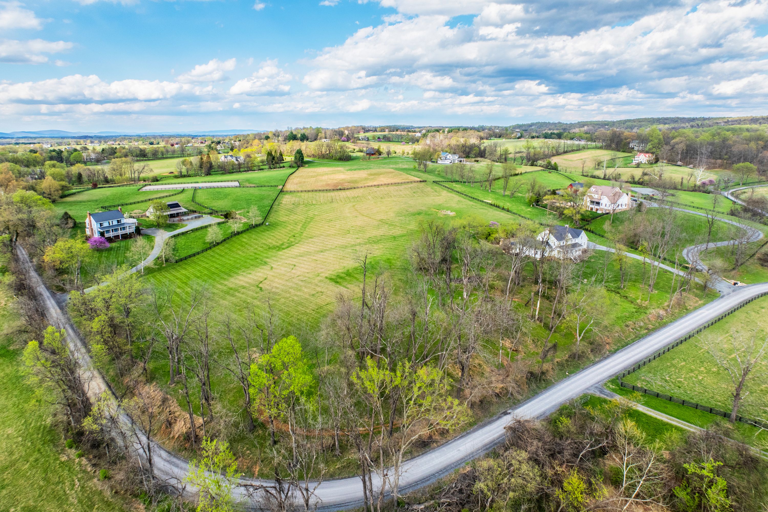  15718 Old Waterford Road, Paeonian Springs, VA, 20129 - 物件實景