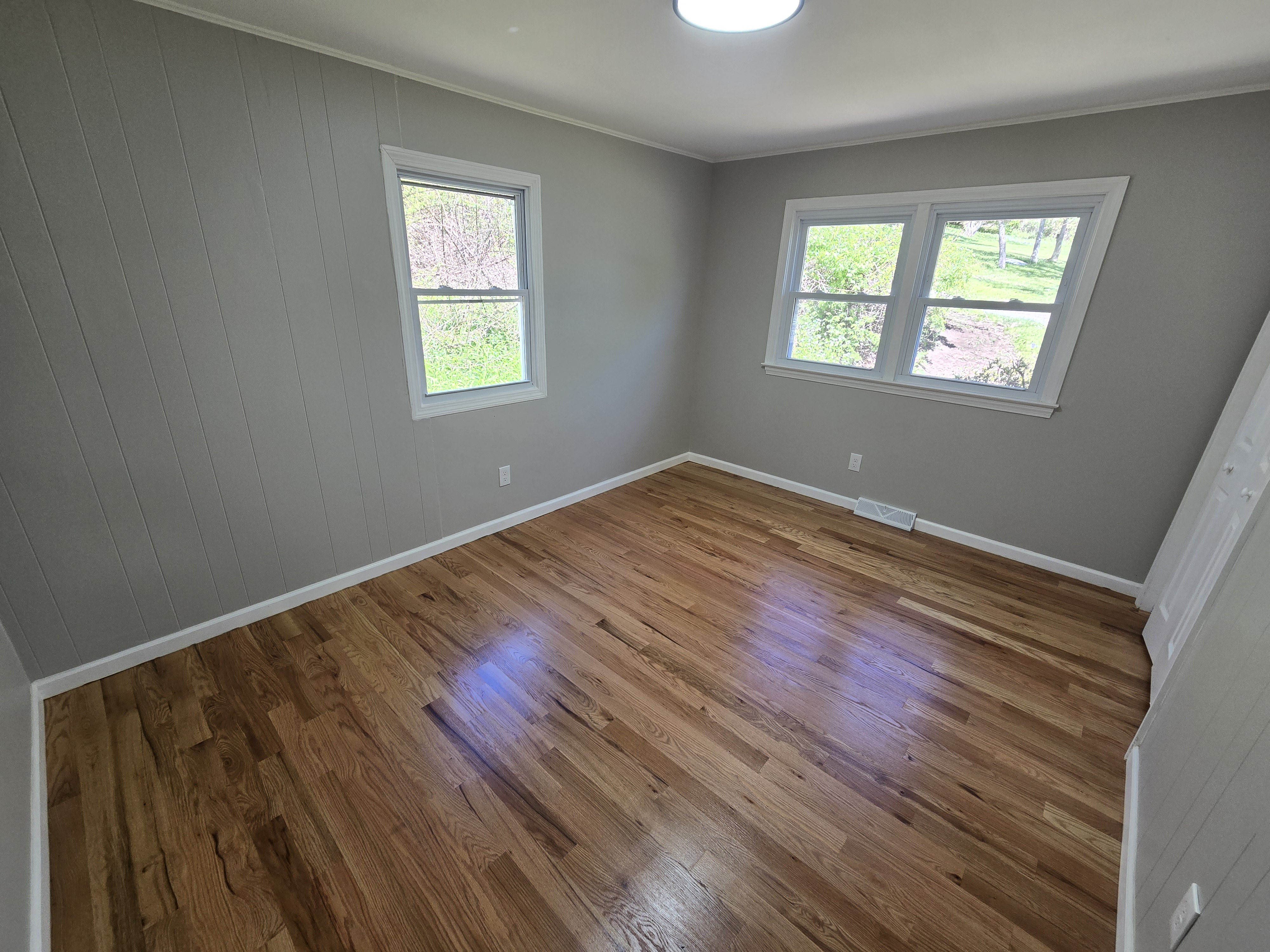 Beacon Falls, Connecticut, 06403, United States, 5 Bedrooms Bedrooms, ,2 BathroomsBathrooms,Residential,For Sale,2045464