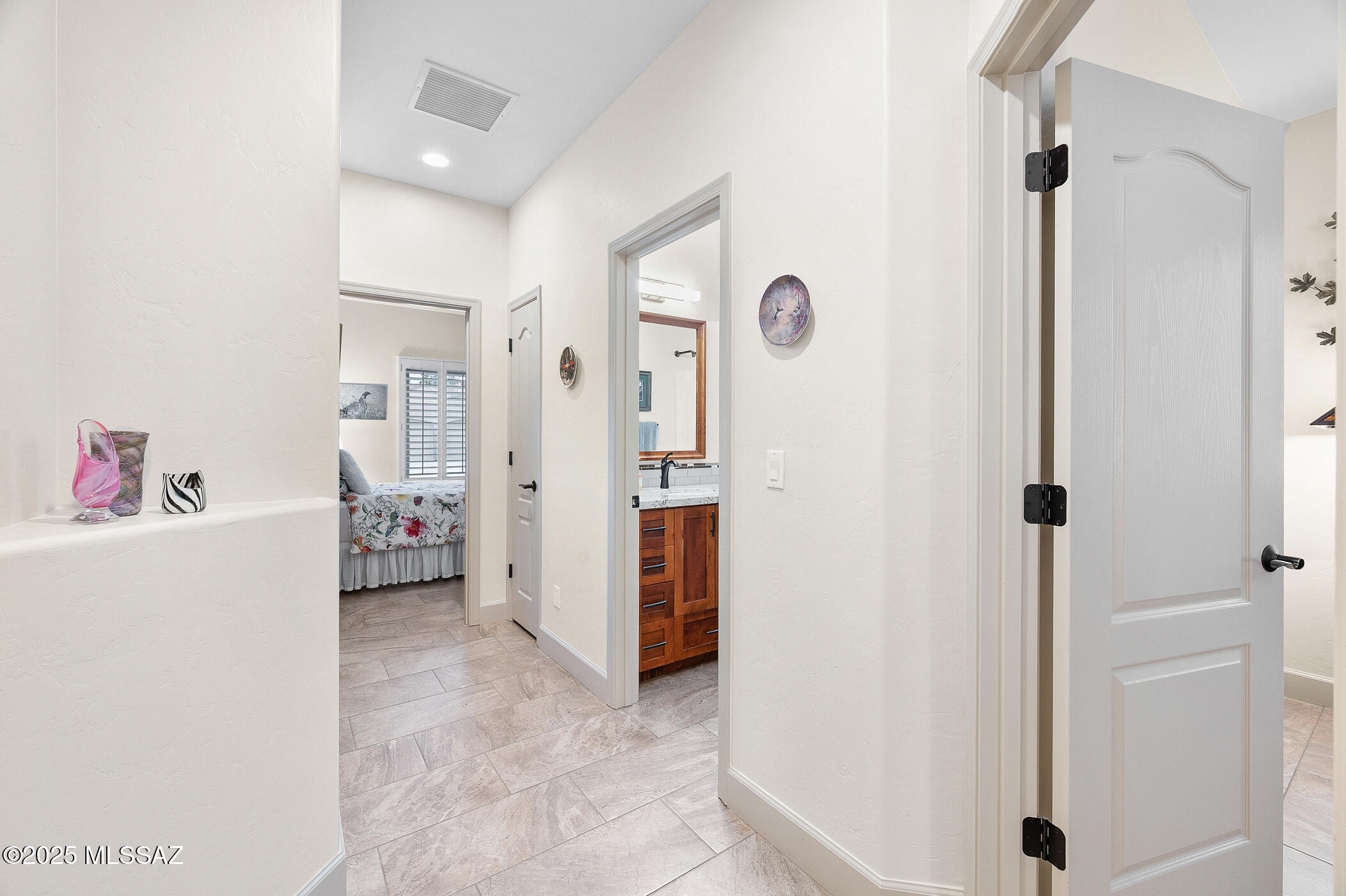 Tucson, Arizona, 85749, United States, 3 Bedrooms Bedrooms, ,3 BathroomsBathrooms,Residential,For Sale,1999814