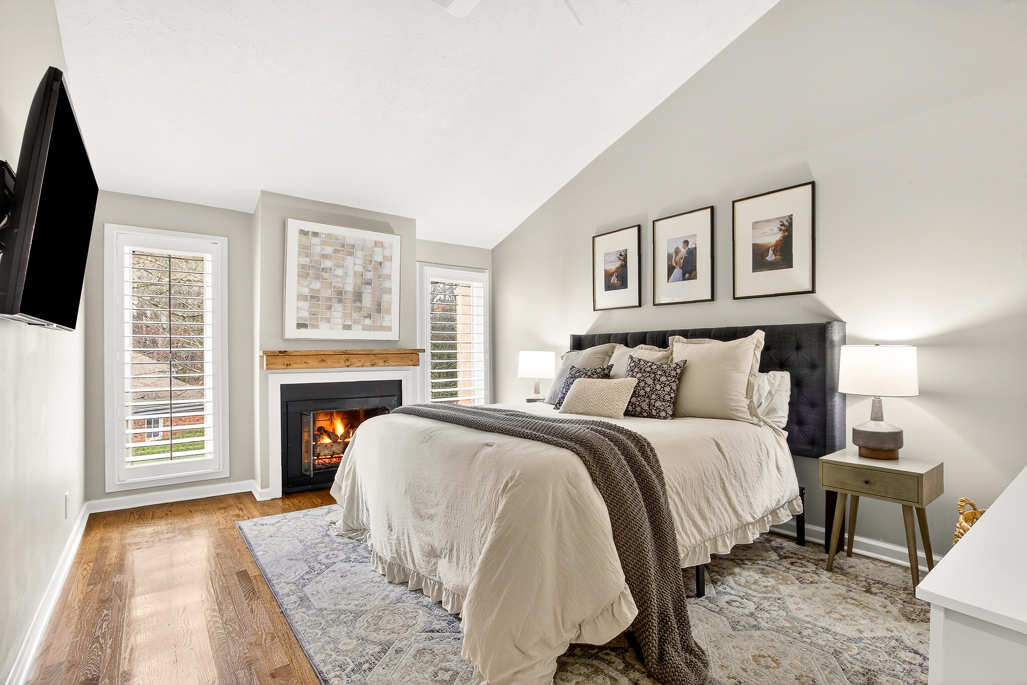  Spacious and Updated Townhome Offers Comfort, Charm and Convenience - 物件實景