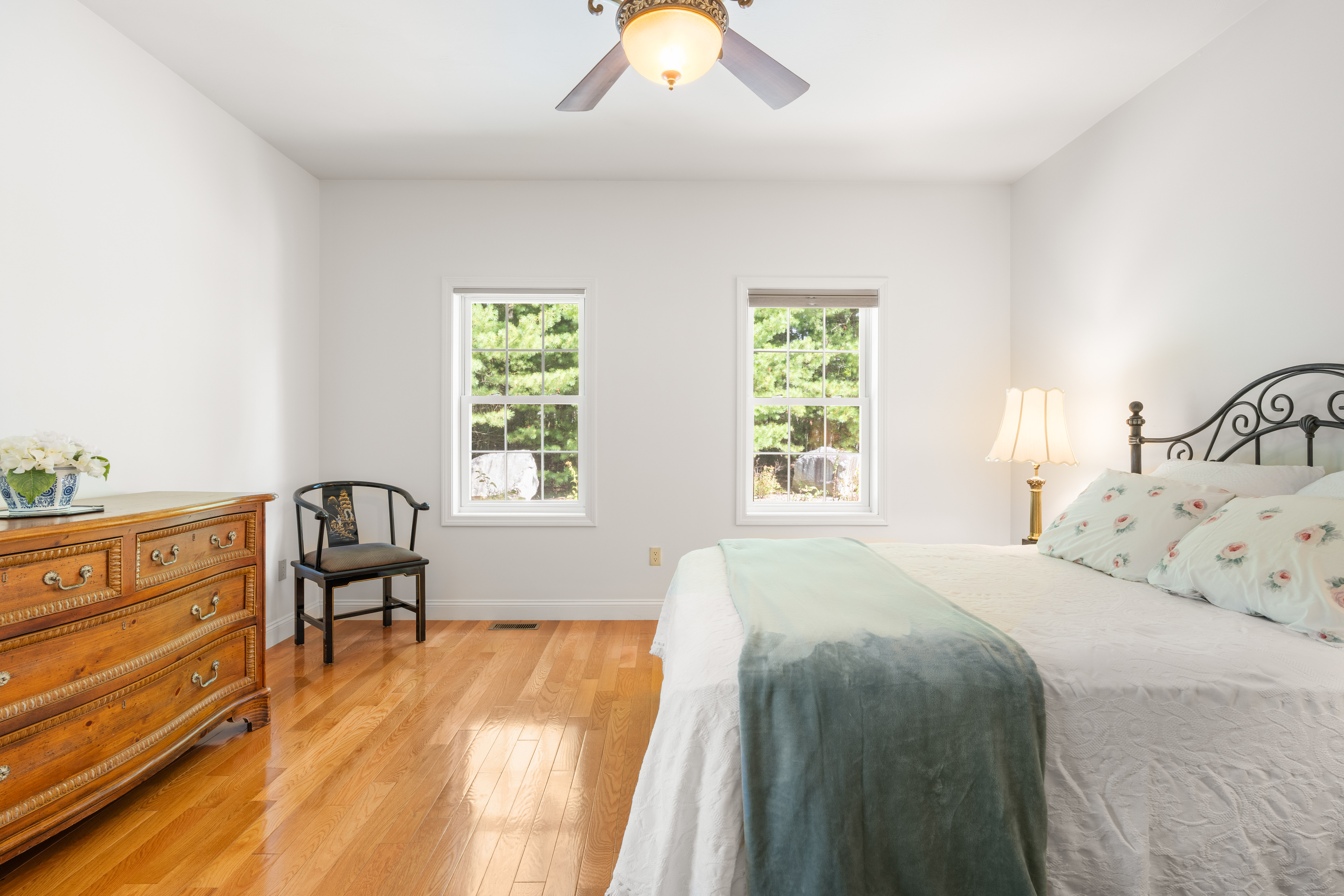  21 Steinbeck Street, Tyngsborough, MA, 01879 - 物件實景