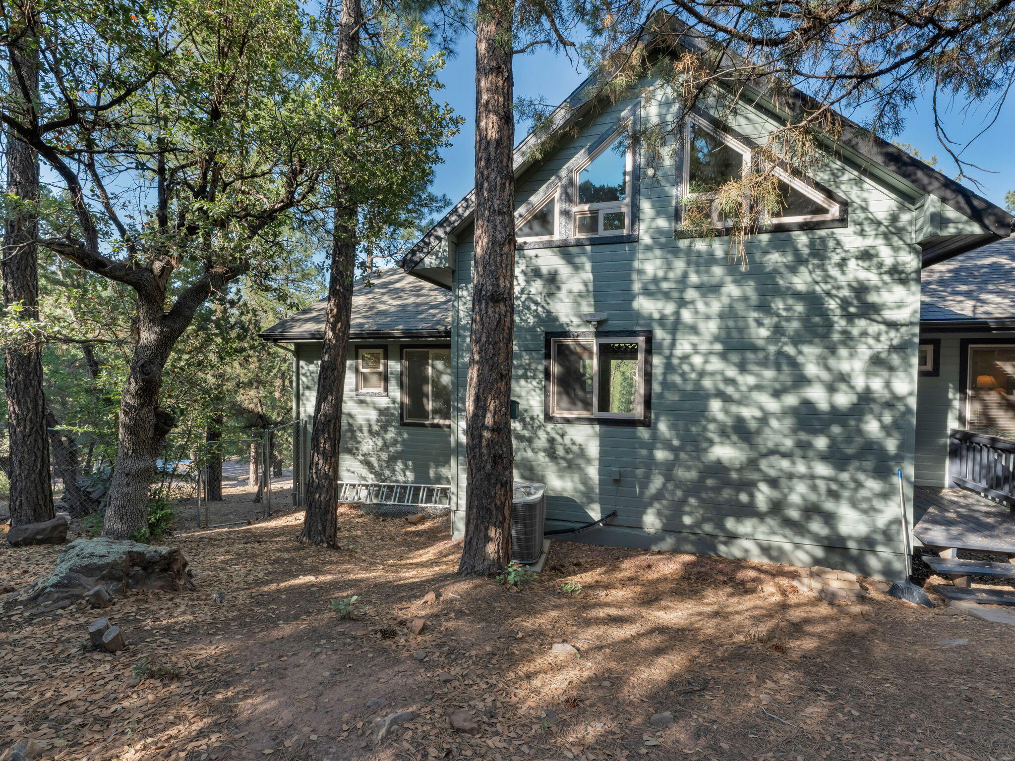 Pine, Arizona, 85544, United States, 3 Bedrooms Bedrooms, ,1 BathroomBathrooms,Residential,For Sale,1862408