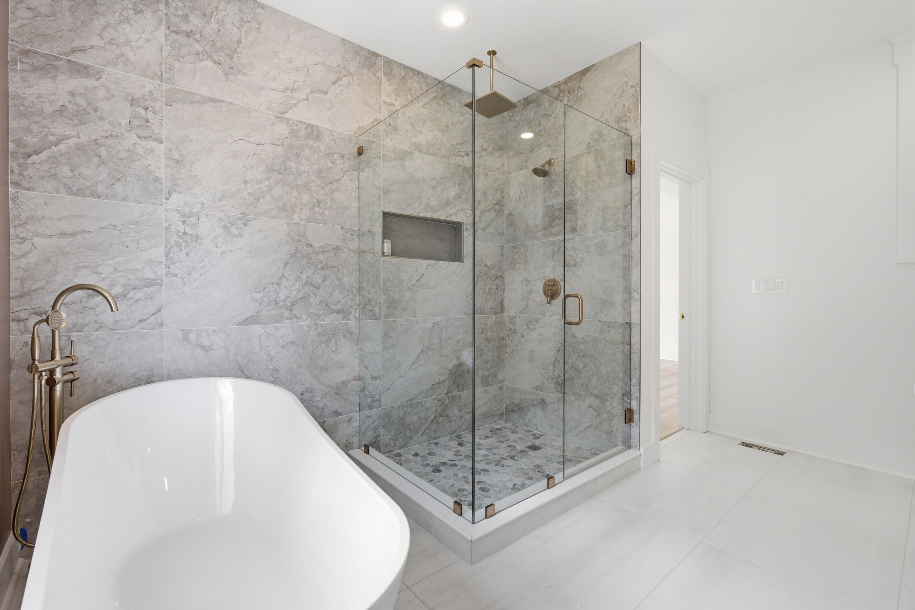  3212 Grand Lakes Drive, Louisville, KY 40299 - 物件實景