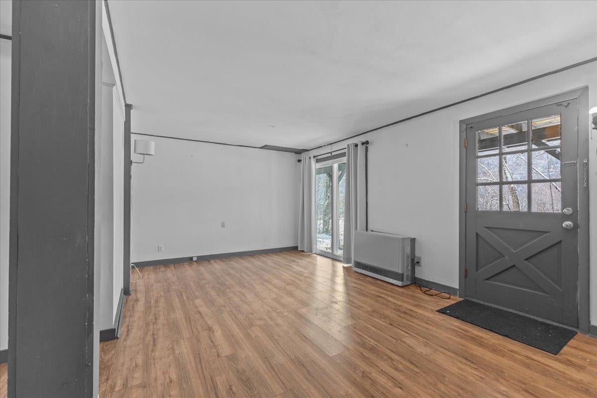 Stowe, Vermont, 05672, United States, 4 Bedrooms Bedrooms, ,2 BathroomsBathrooms,Residential,For Sale,2003261