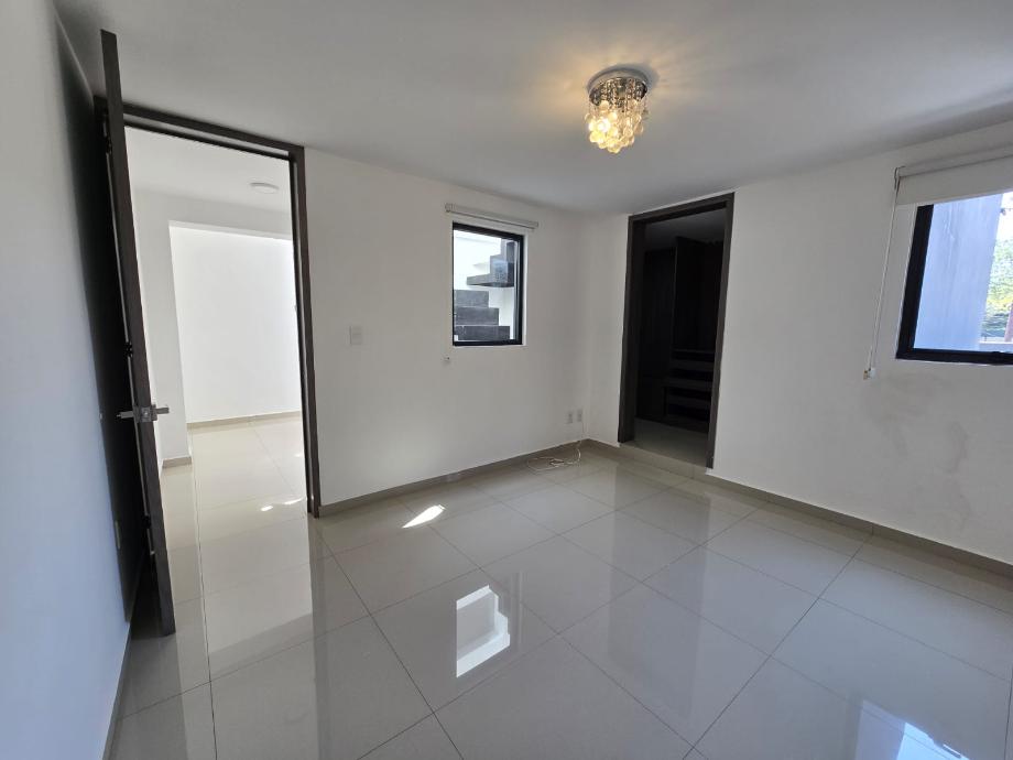 Tlalpan, Ciudad de México, 14386, Mexico, 3 Bedrooms Bedrooms, ,4 BathroomsBathrooms,Residential,For Sale,1713585