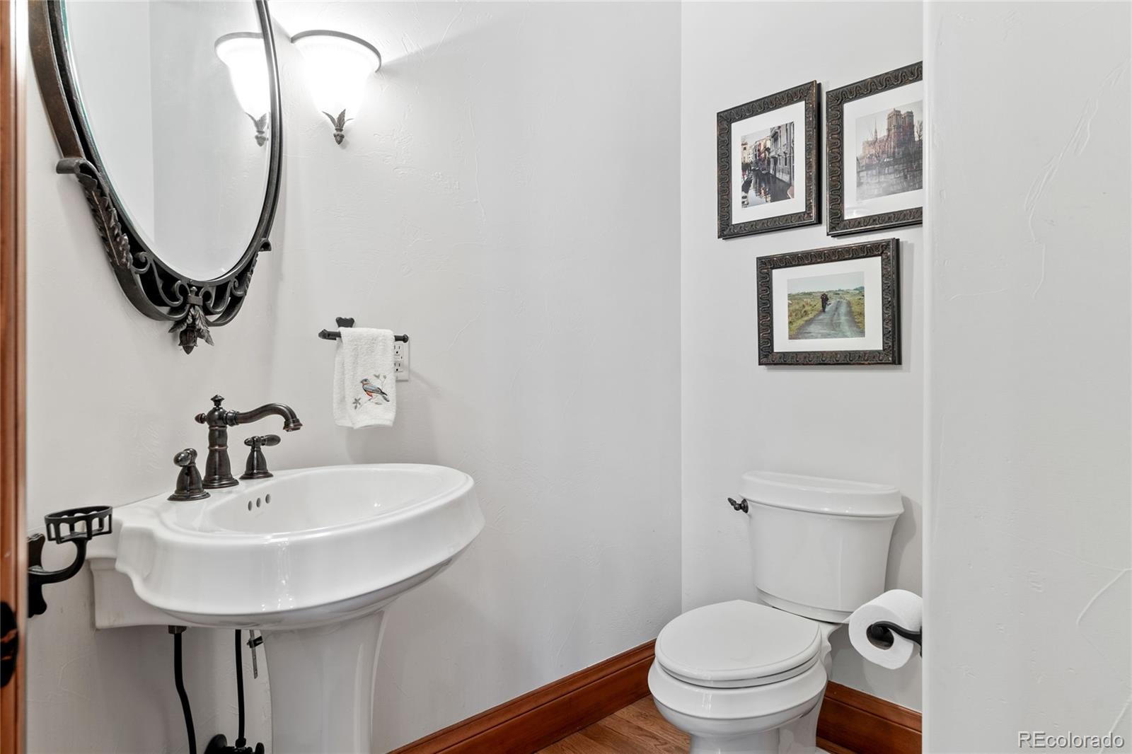 Littleton, Colorado, 80120, United States, 6 Bedrooms Bedrooms, ,7 BathroomsBathrooms,Residential,For Sale,1902050