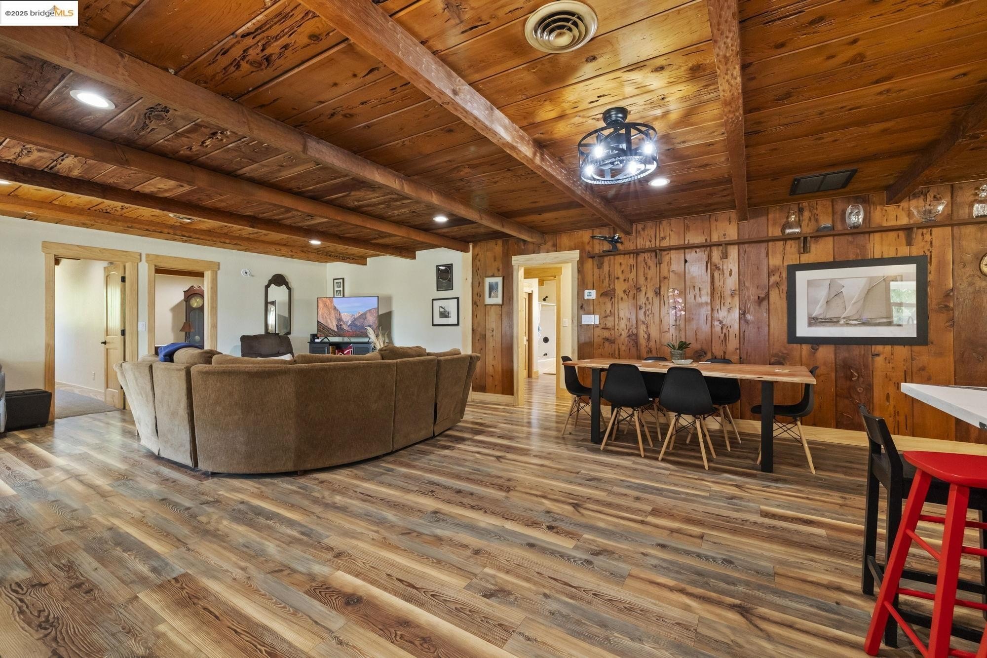 Murphys, California, 95247, United States, 5 Bedrooms Bedrooms, ,3 BathroomsBathrooms,Residential,For Sale,1905942