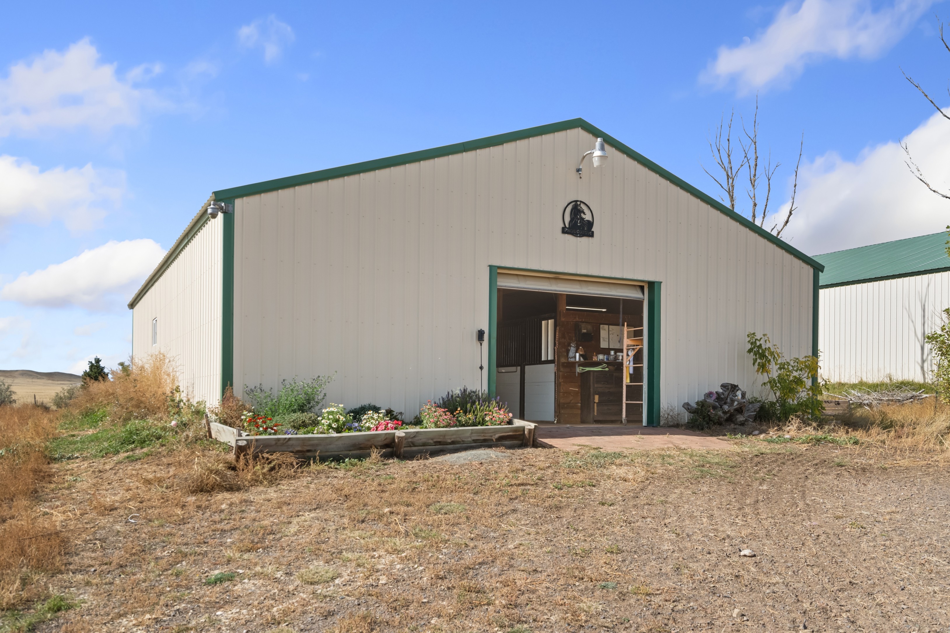  Exceptional Equestrian Property on 20 Acres - 物件實景
