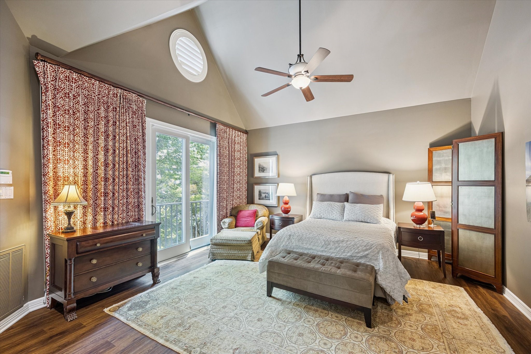  3118 Sackett Street - 物件實景