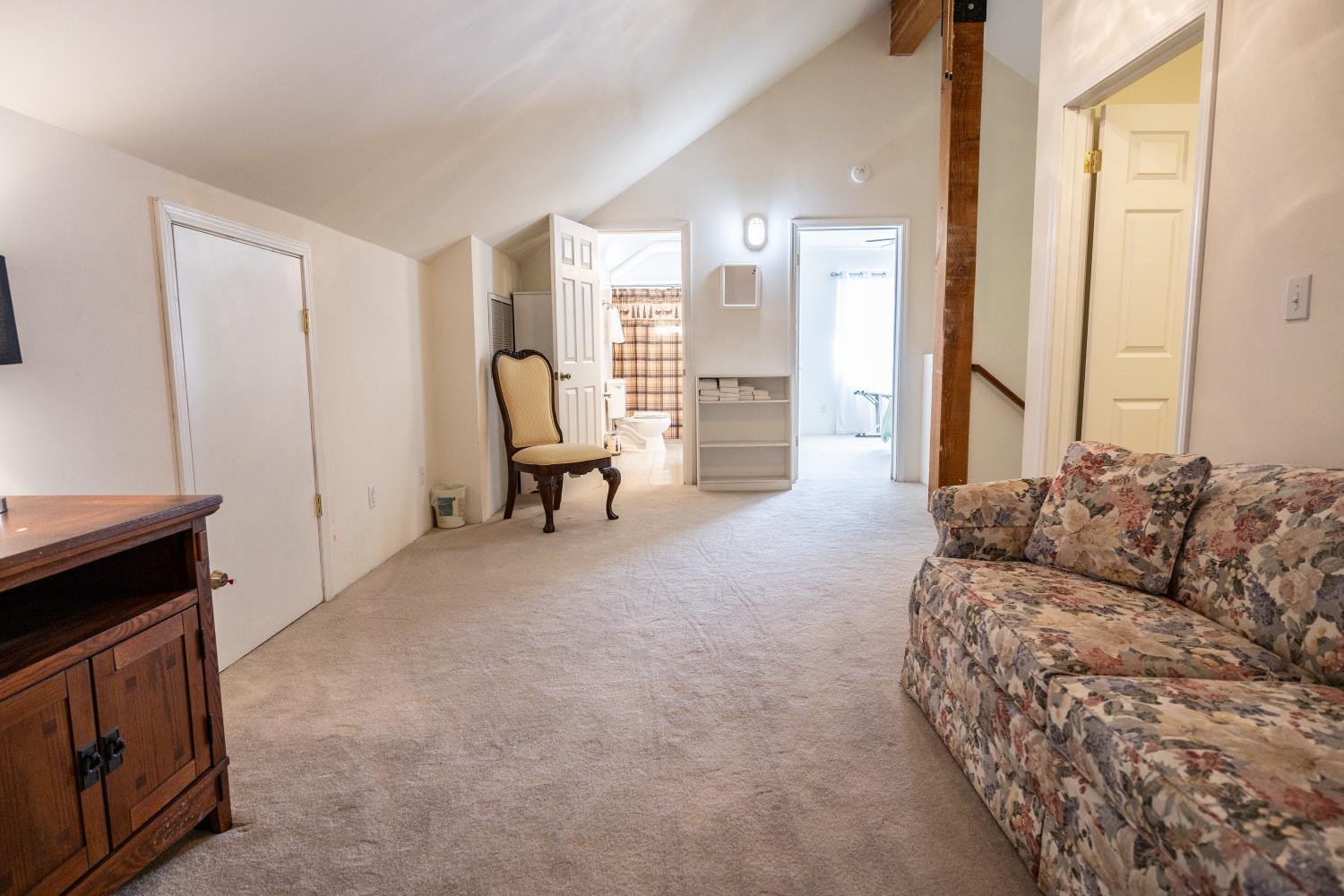 Yosemite West, California, 95389, United States, 5 Bedrooms Bedrooms, ,4 BathroomsBathrooms,Residential,For Sale,2005695