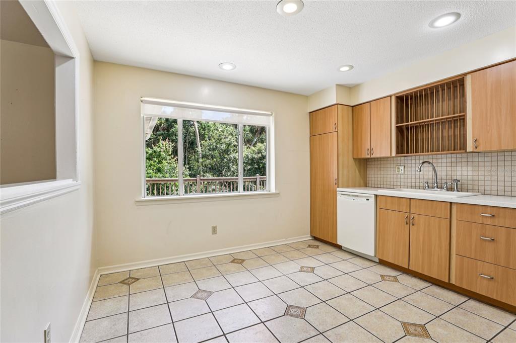 Port Orange, Florida, 32127, United States, 5 Bedrooms Bedrooms, ,4 BathroomsBathrooms,Residential,For Sale,1857697