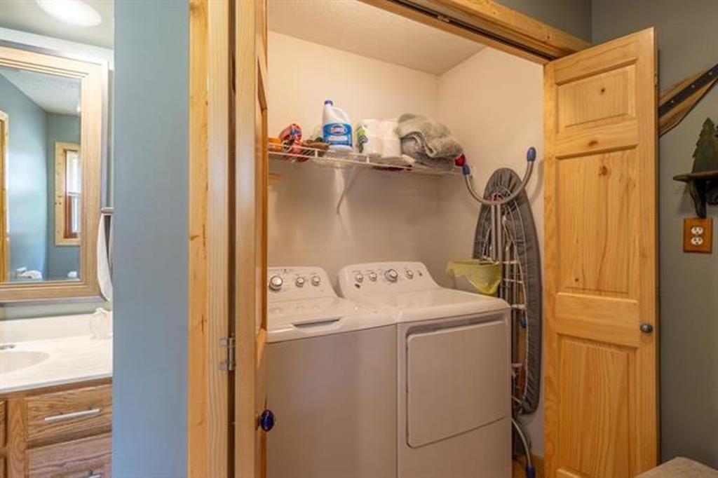 Rhinelander, Wisconsin, 54501, United States, 3 Bedrooms Bedrooms, ,3 BathroomsBathrooms,Residential,For Sale,1908490