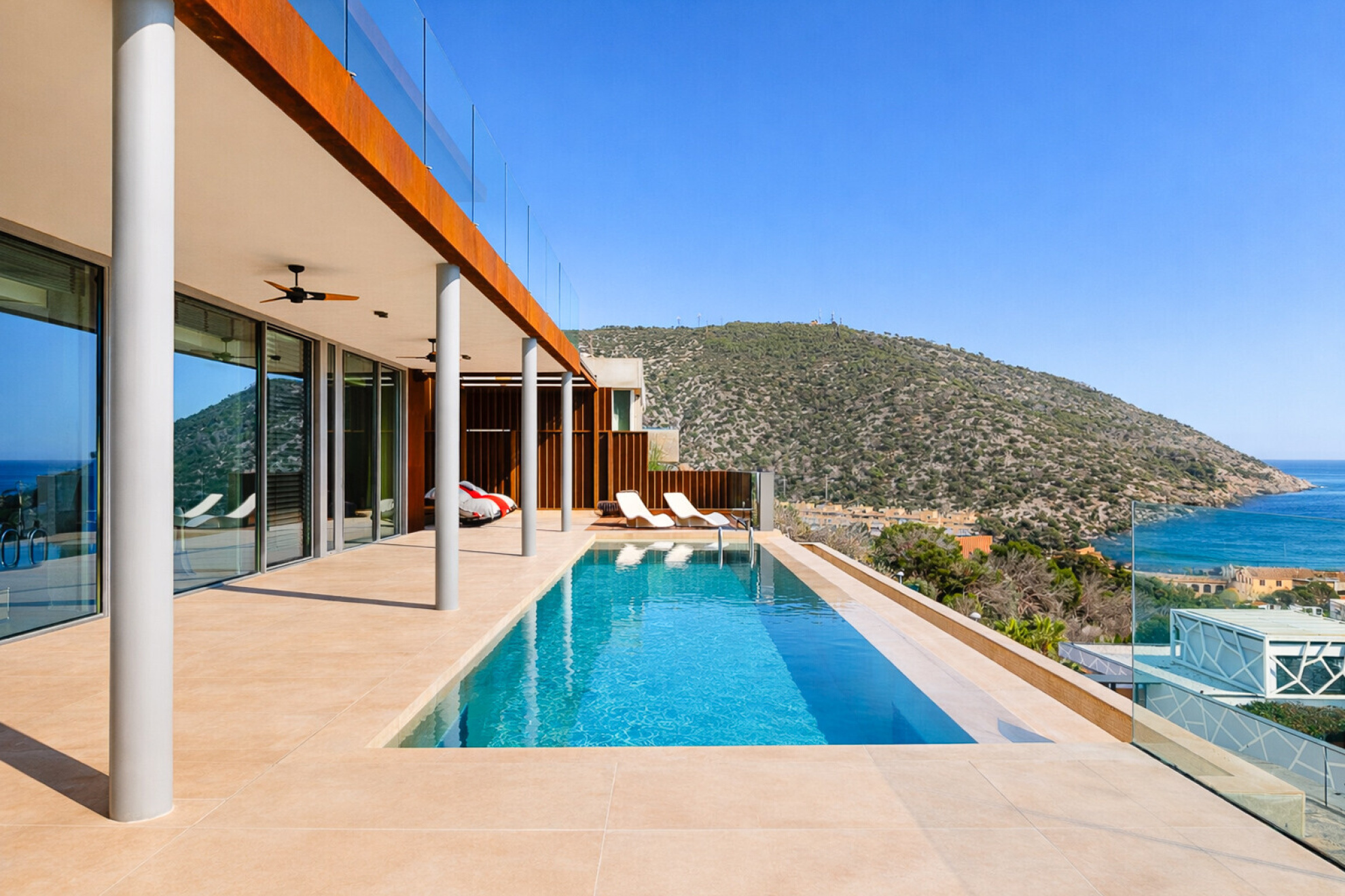  Exclusive luxury villa with panoramic sea views in Garraf - 物件實景