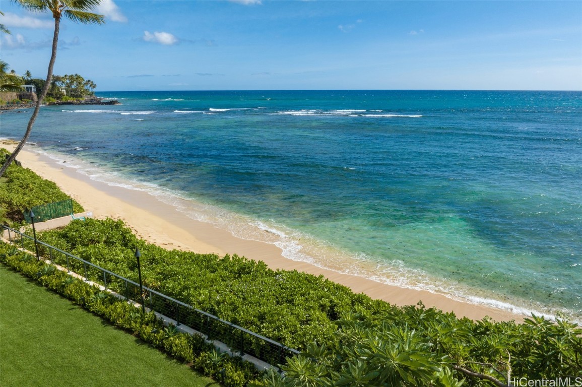 Honolulu, Hawaii, 96816, United States, 5 Bedrooms Bedrooms, ,8 BathroomsBathrooms,Residential,For Sale,1705009