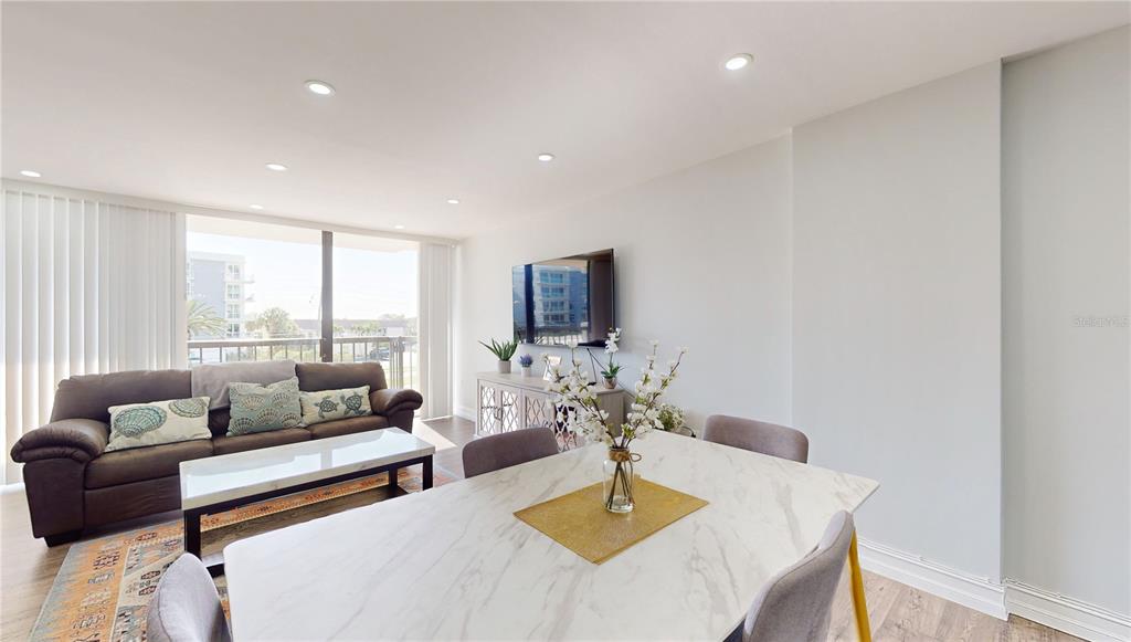 Clearwater Beach, Florida, 33767, United States, 2 Bedrooms Bedrooms, ,2 BathroomsBathrooms,Residential,For Sale,1818973
