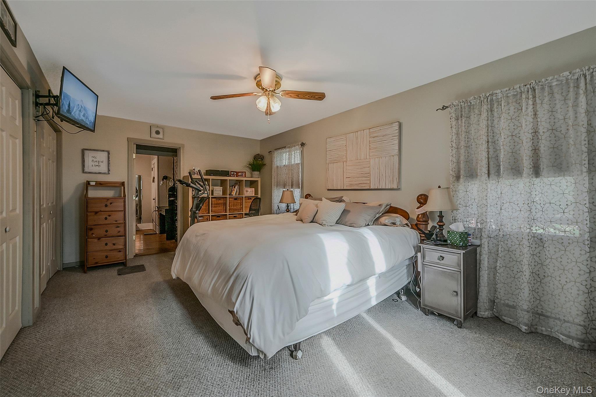 Greenport, New York, 11944, United States, 5 Bedrooms Bedrooms, ,3 BathroomsBathrooms,Residential,For Sale,1994545