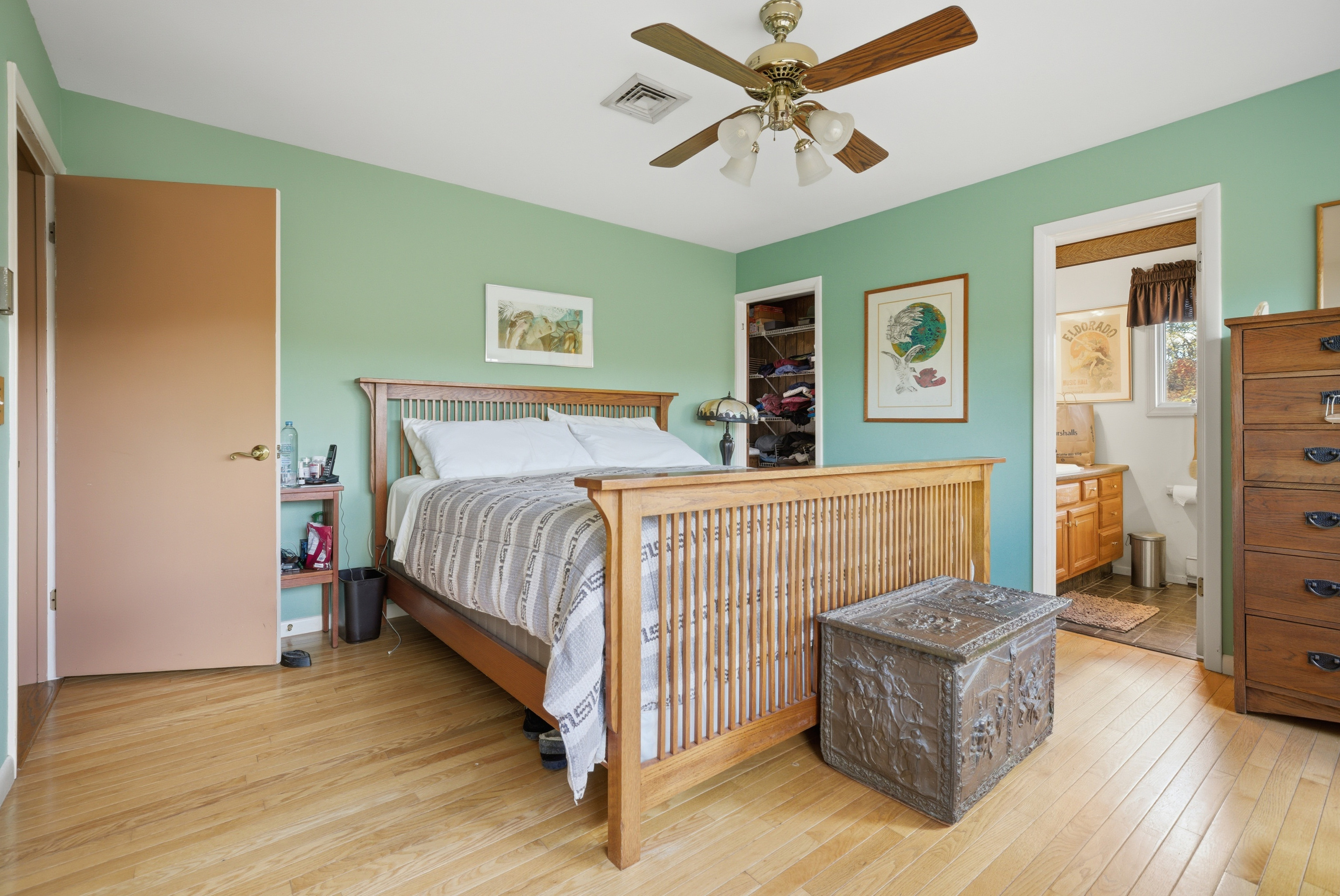 Danbury, Connecticut, 06810, United States, 4 Bedrooms Bedrooms, ,2 BathroomsBathrooms,Residential,For Sale,1988072