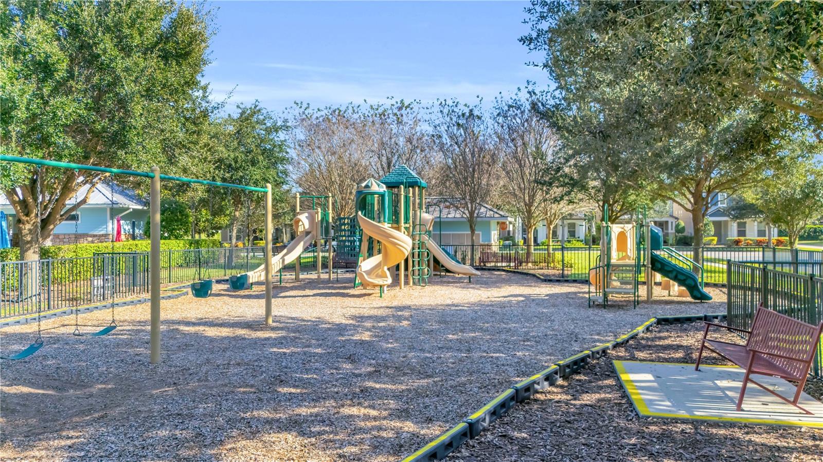 WINTER GARDEN, Florida, 34787, United States, 4 Bedrooms Bedrooms, ,3 BathroomsBathrooms,Residential,For Sale,1993845