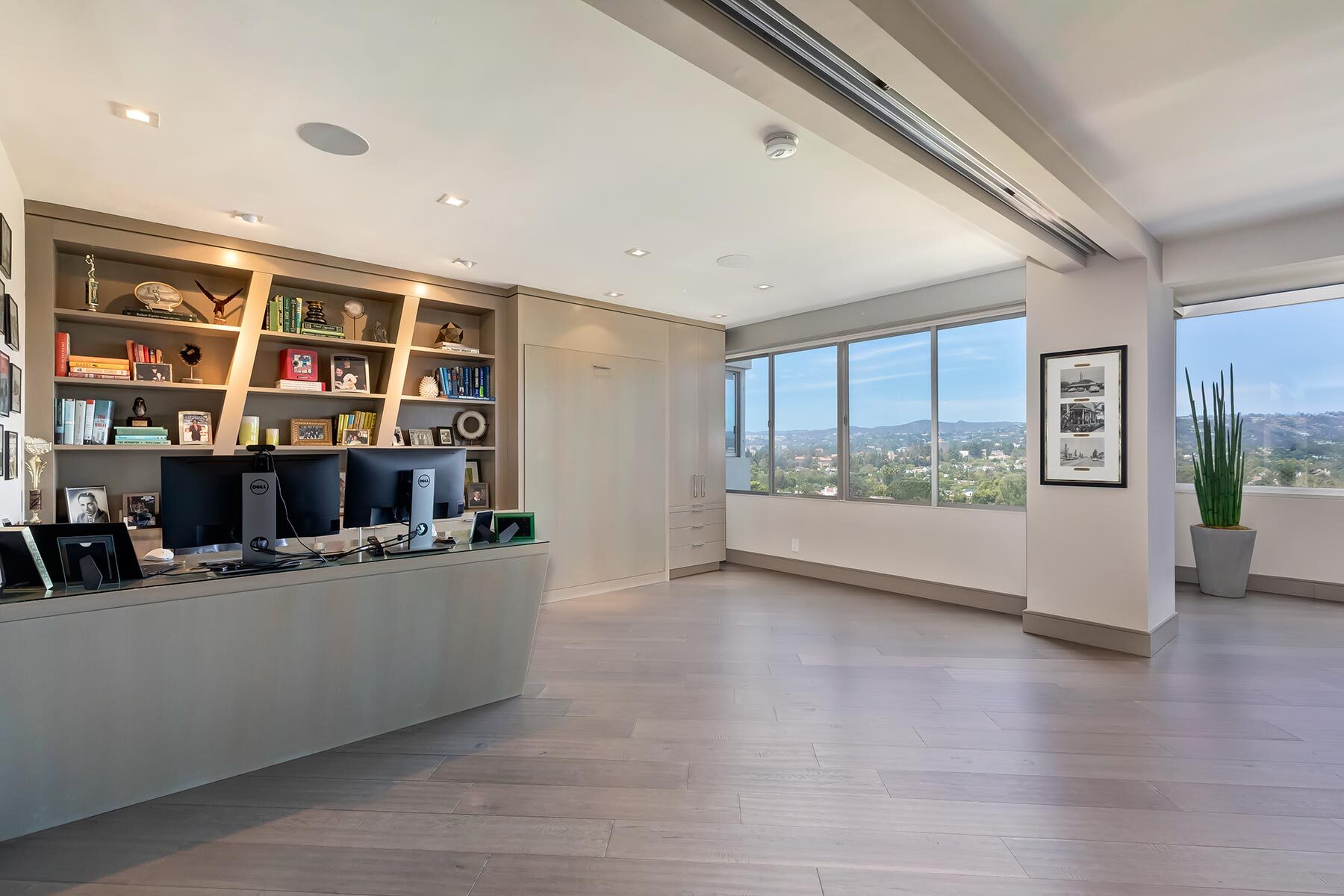  865 Comstock Ave - 物件實景