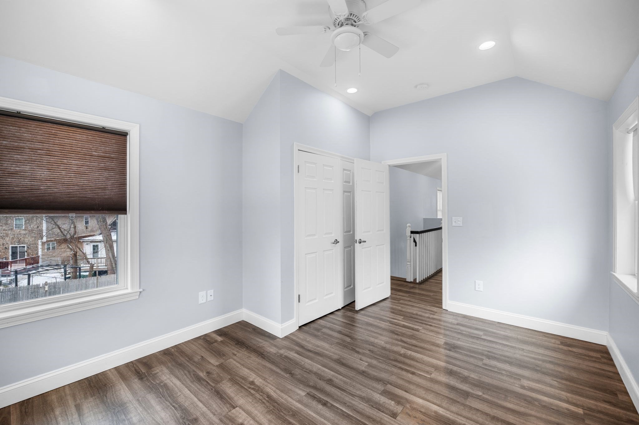 Revere, Massachusetts, 02151, United States, 2 Bedrooms Bedrooms, ,3 BathroomsBathrooms,Residential,For Sale,2008626