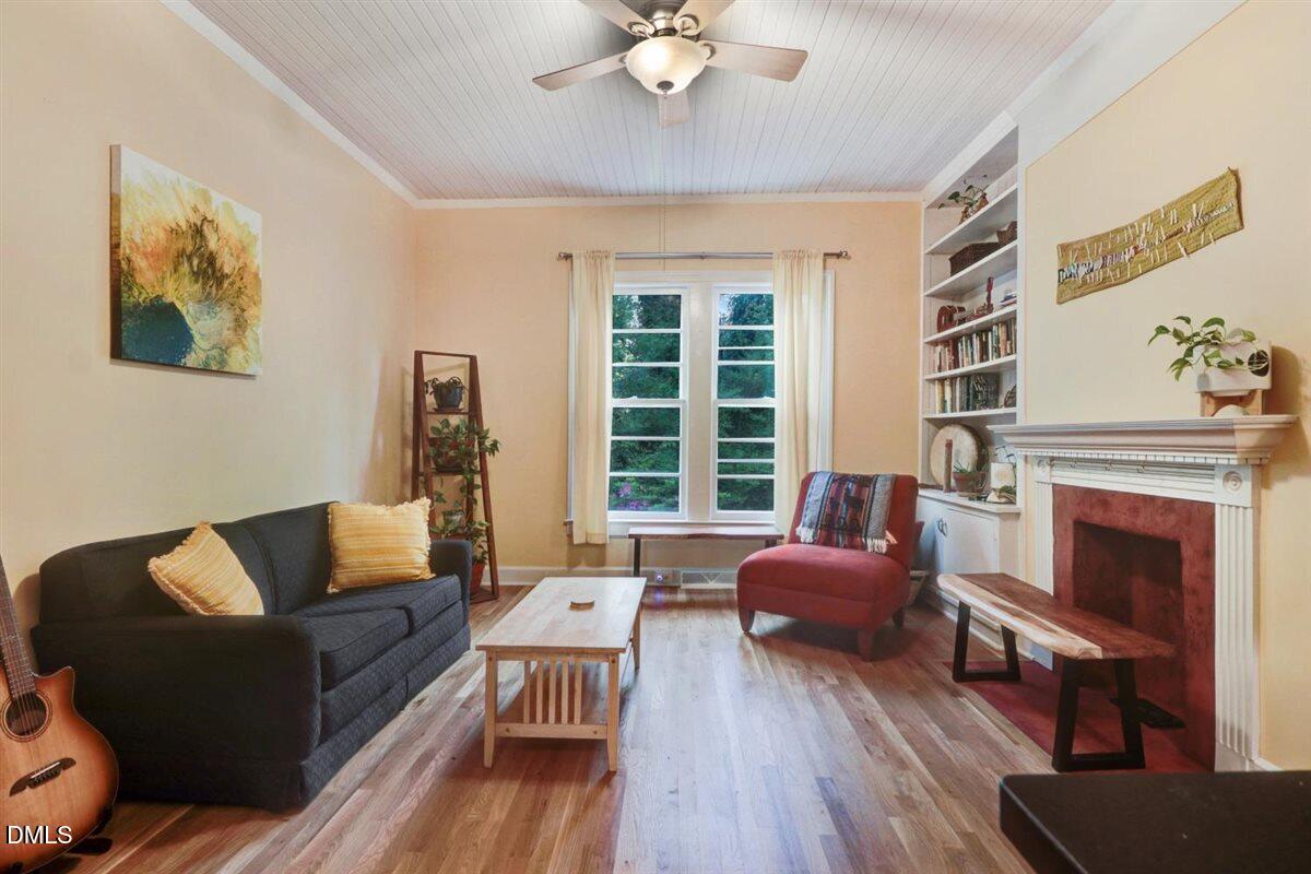 Durham, North Carolina, 27707, United States, 3 Bedrooms Bedrooms, ,2 BathroomsBathrooms,Residential,For Sale,1990361