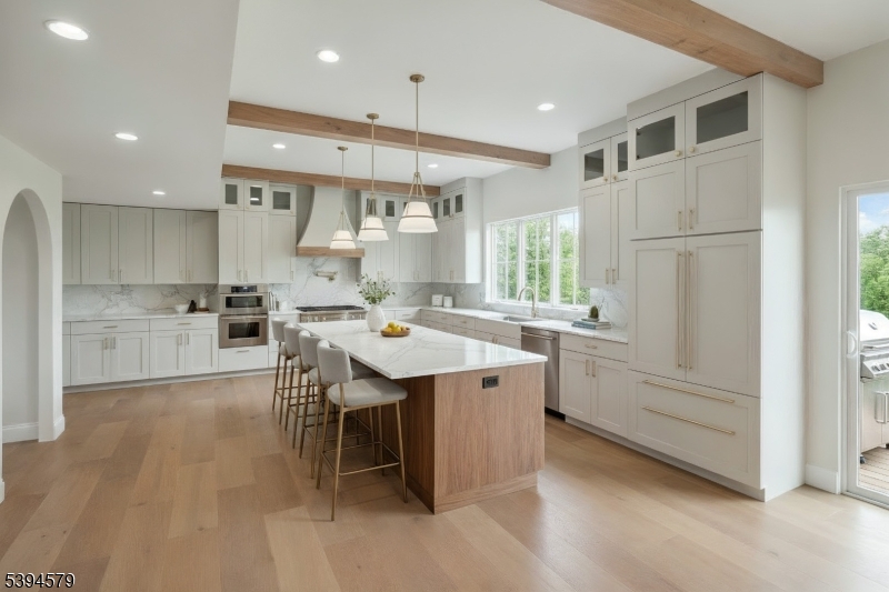 North Caldwell Boro, New Jersey, 07006, United States, 5 Bedrooms Bedrooms, ,5 BathroomsBathrooms,Residential,For Sale,1994766