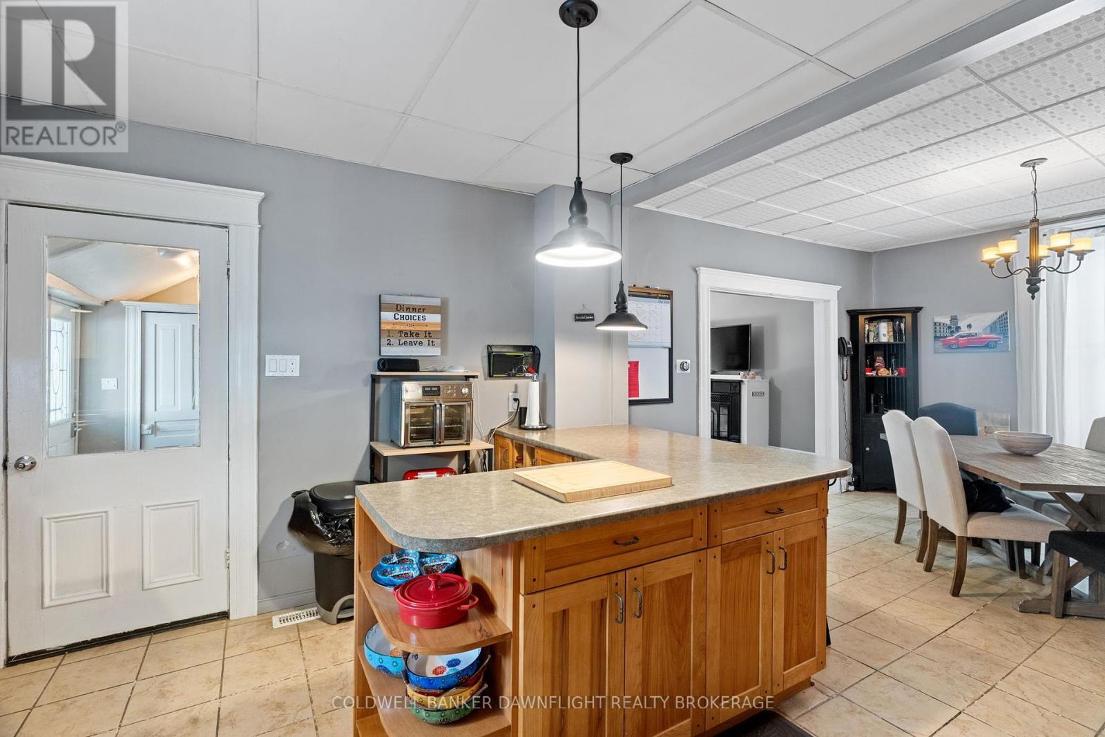 SOUTH HURON (EXETER), Ontario, N0M 1S1, CA, 3 Bedrooms Bedrooms, ,1 BathroomBathrooms,Residential,For Sale,1892887