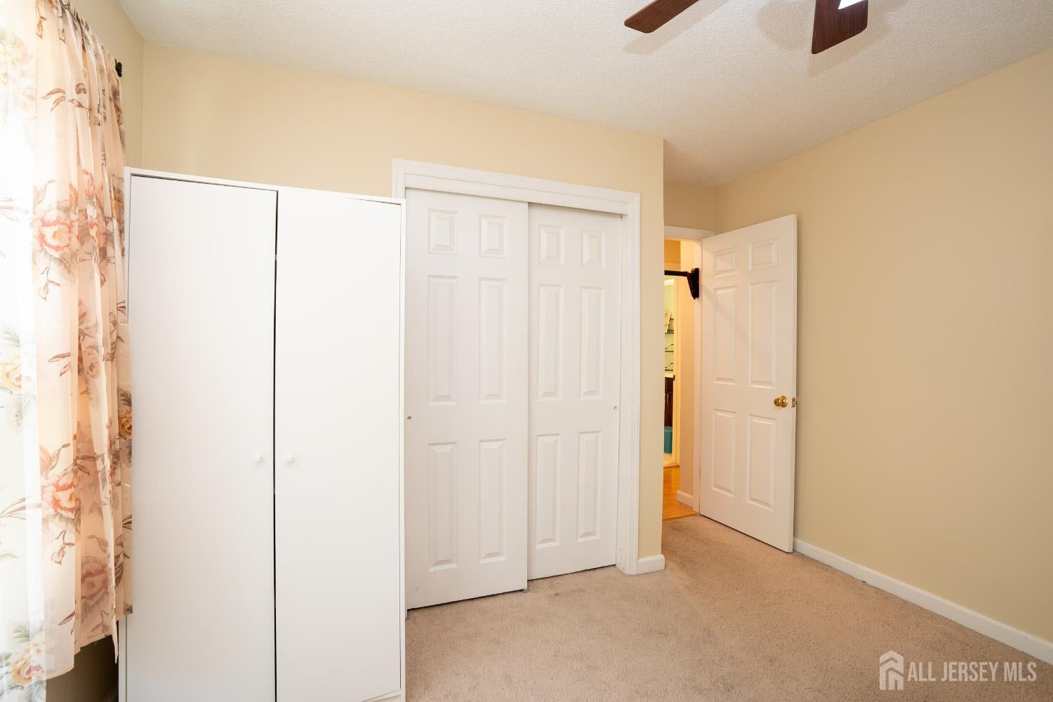 East Brunswick, New Jersey, 08816, United States, 3 Bedrooms Bedrooms, ,3 BathroomsBathrooms,Residential,For Sale,1938426