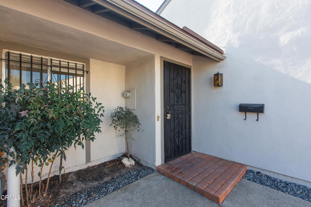 Tustin, California, 92780, United States, 2 Bedrooms Bedrooms, ,2 BathroomsBathrooms,Residential,For Sale,2002940