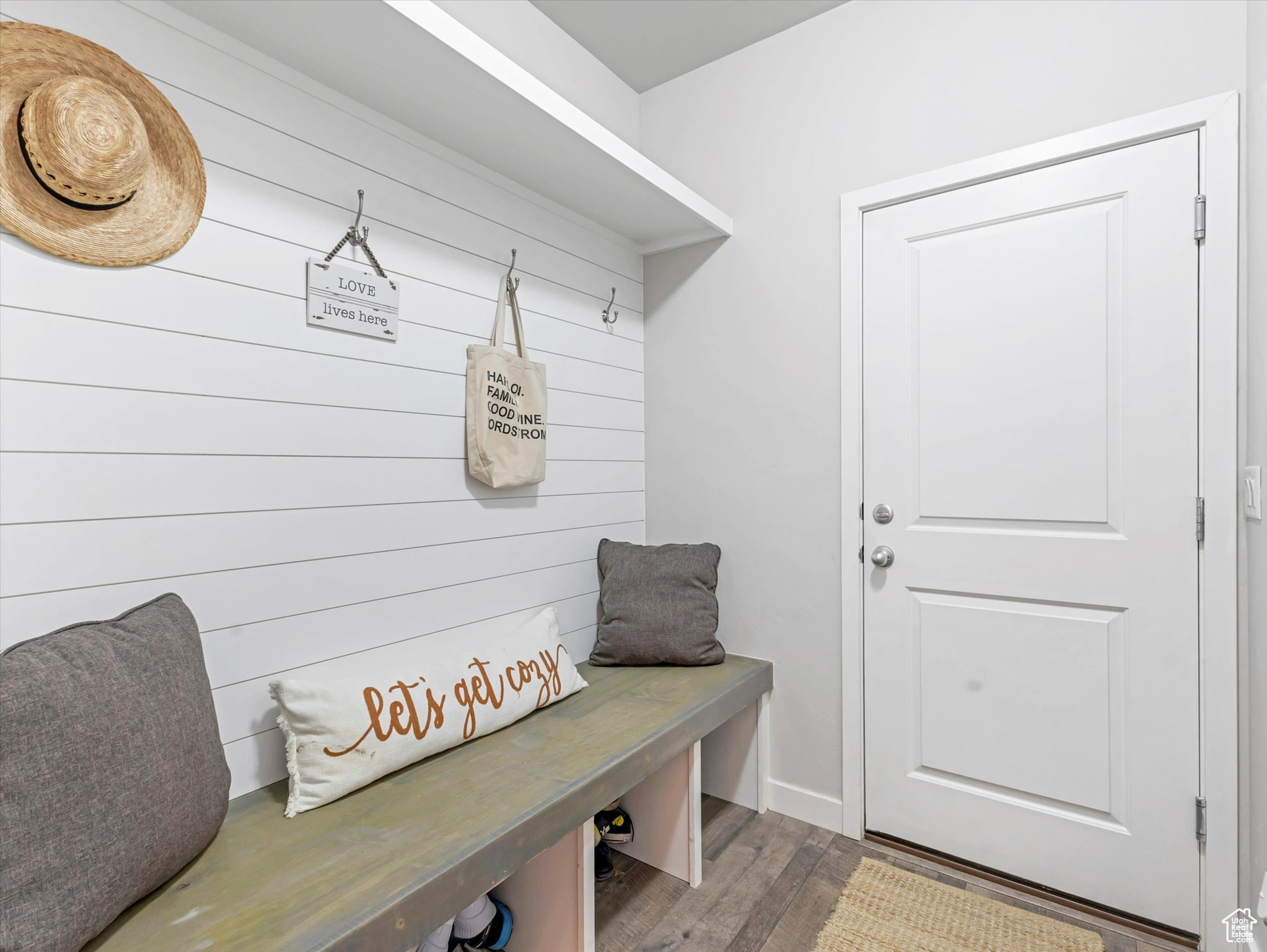 West Jordan, Utah, 84081, United States, 3 Bedrooms Bedrooms, ,3 BathroomsBathrooms,Residential,For Sale,1875821
