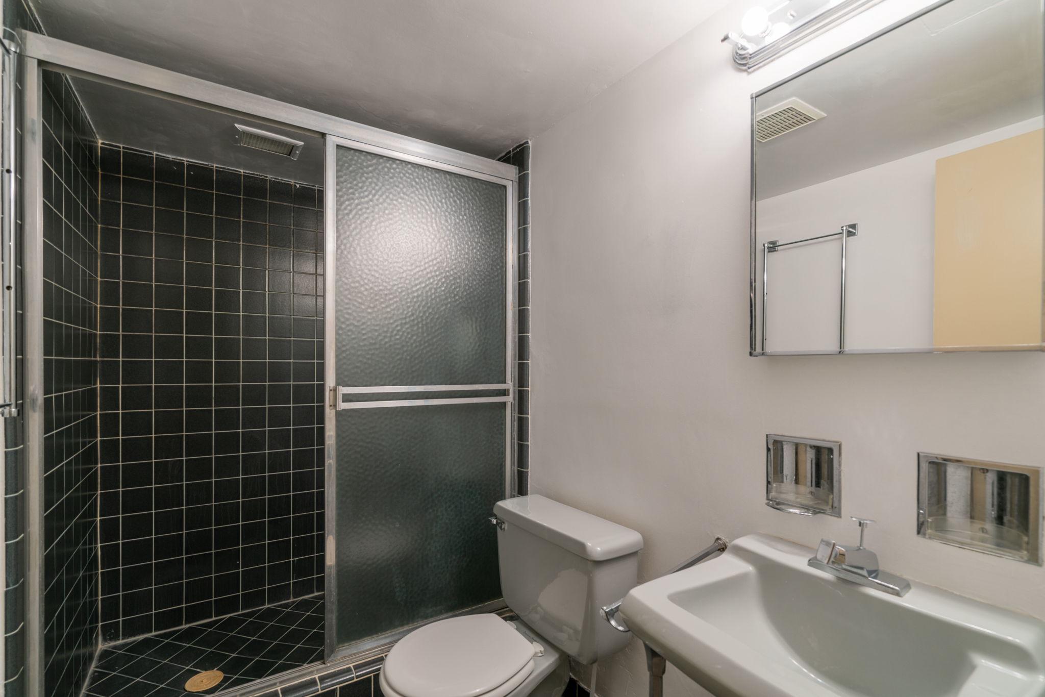  3201 Pauline Drive, Chevy Chase, MD, 20815 - 物件實景